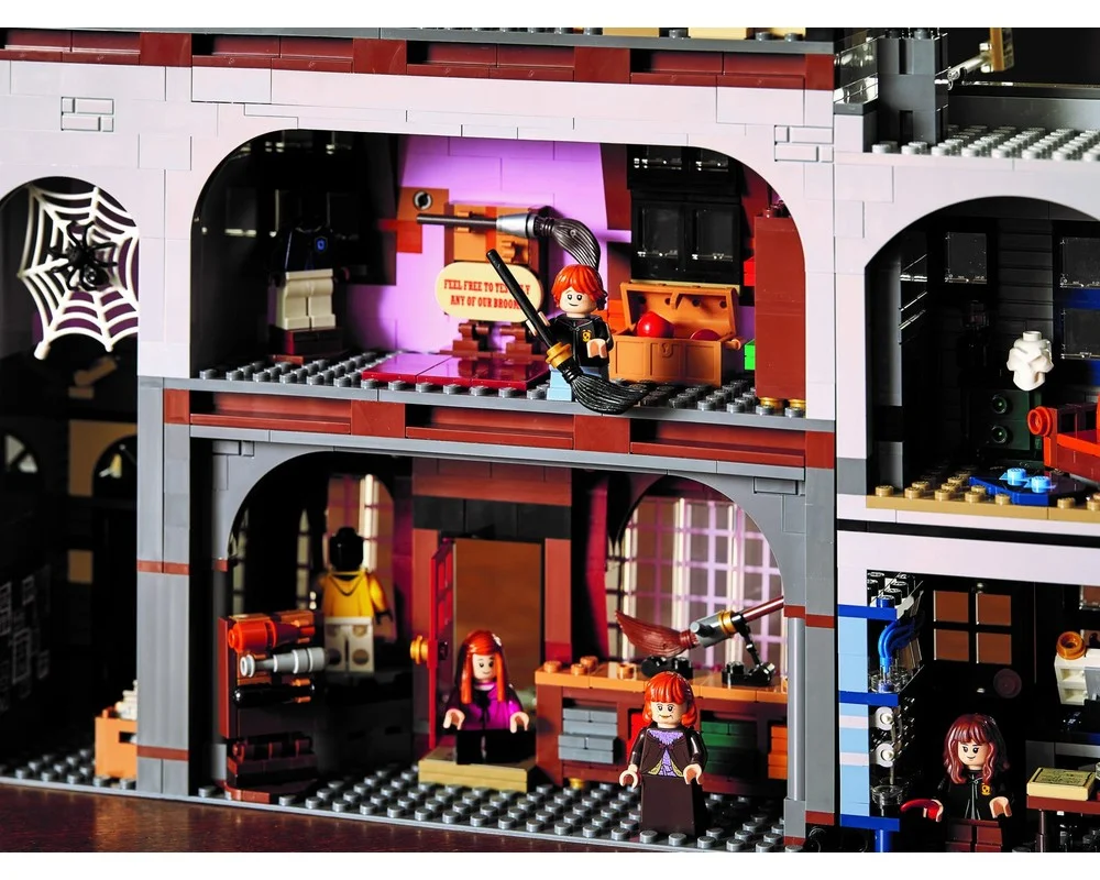 Конструктор LEGO Harry Potter 75978 5475 дет. - фото 37