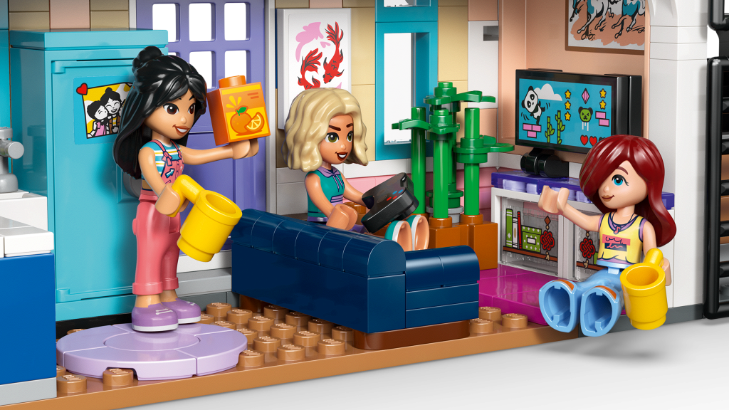 Конструктор LEGO Friends 42687 946 дет. - фото 4