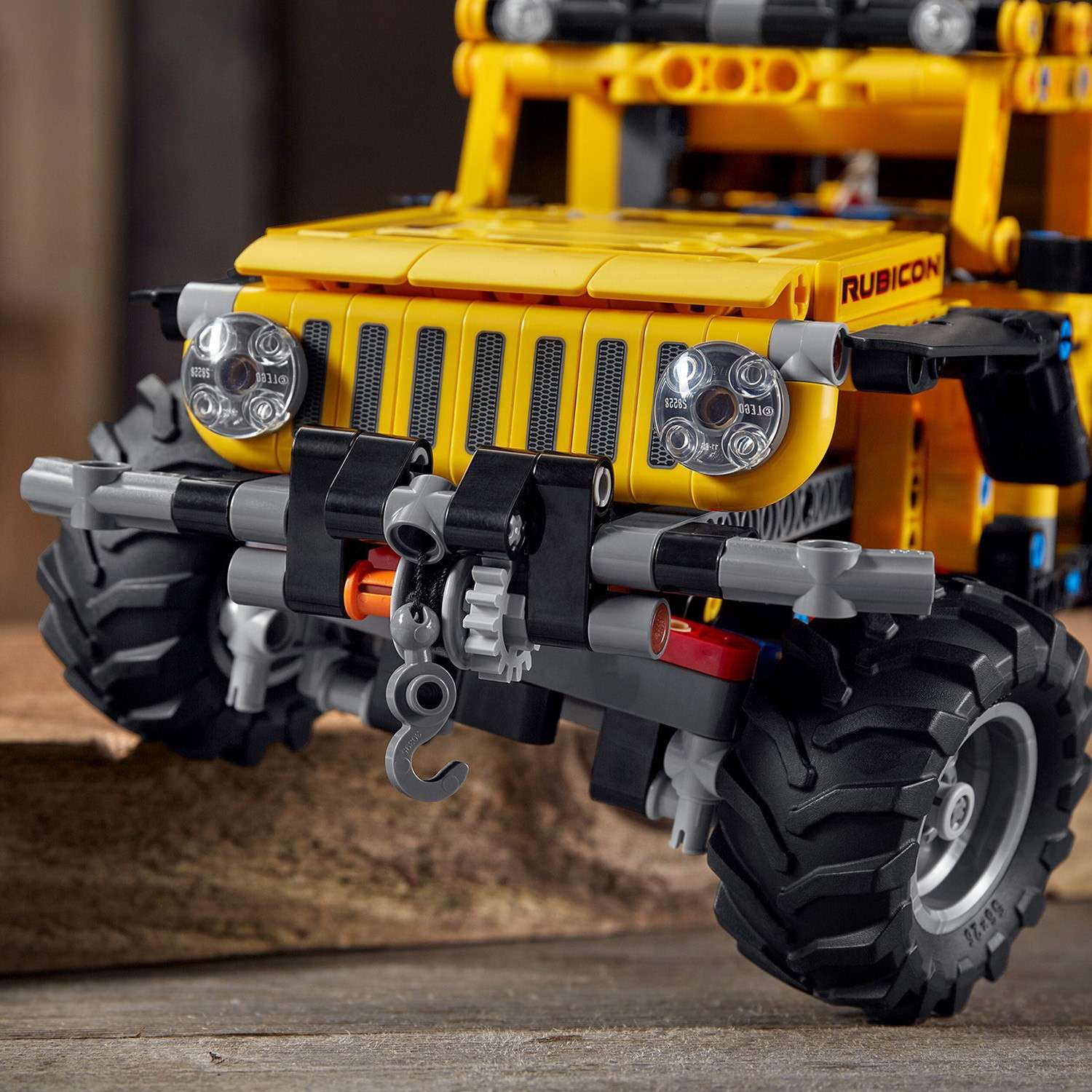 Конструктор LEGO Technic Jeep Wrangler 665 дет. - фото 8