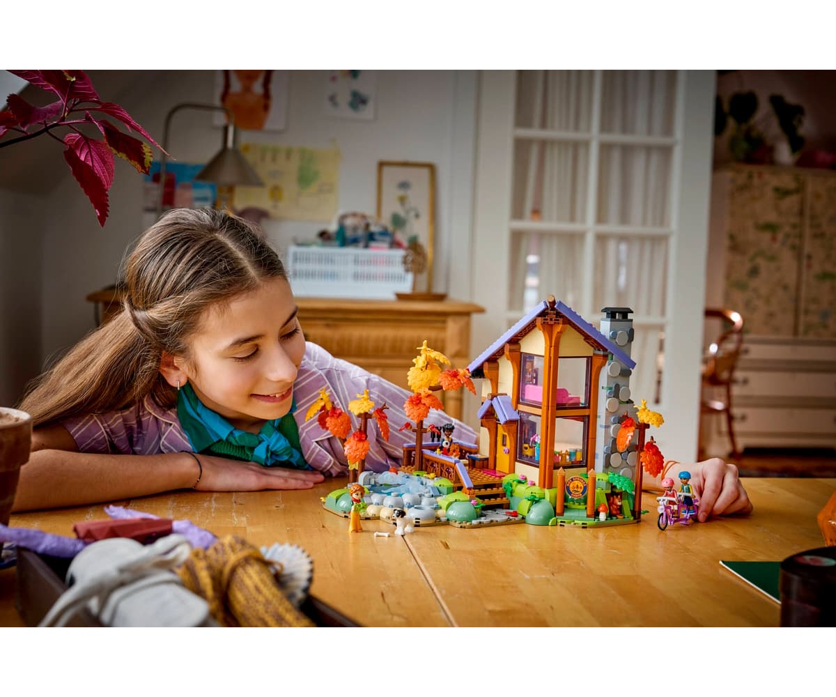 Конструктор LEGO Friends Уютная лесная хижина осенью 1229 дет. - фото 15