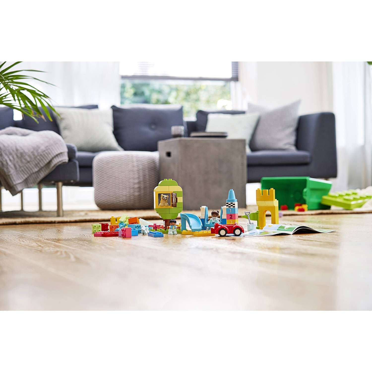 Конструктор LEGO DUPLO Коробка с кубиками 85 дет. - фото 16