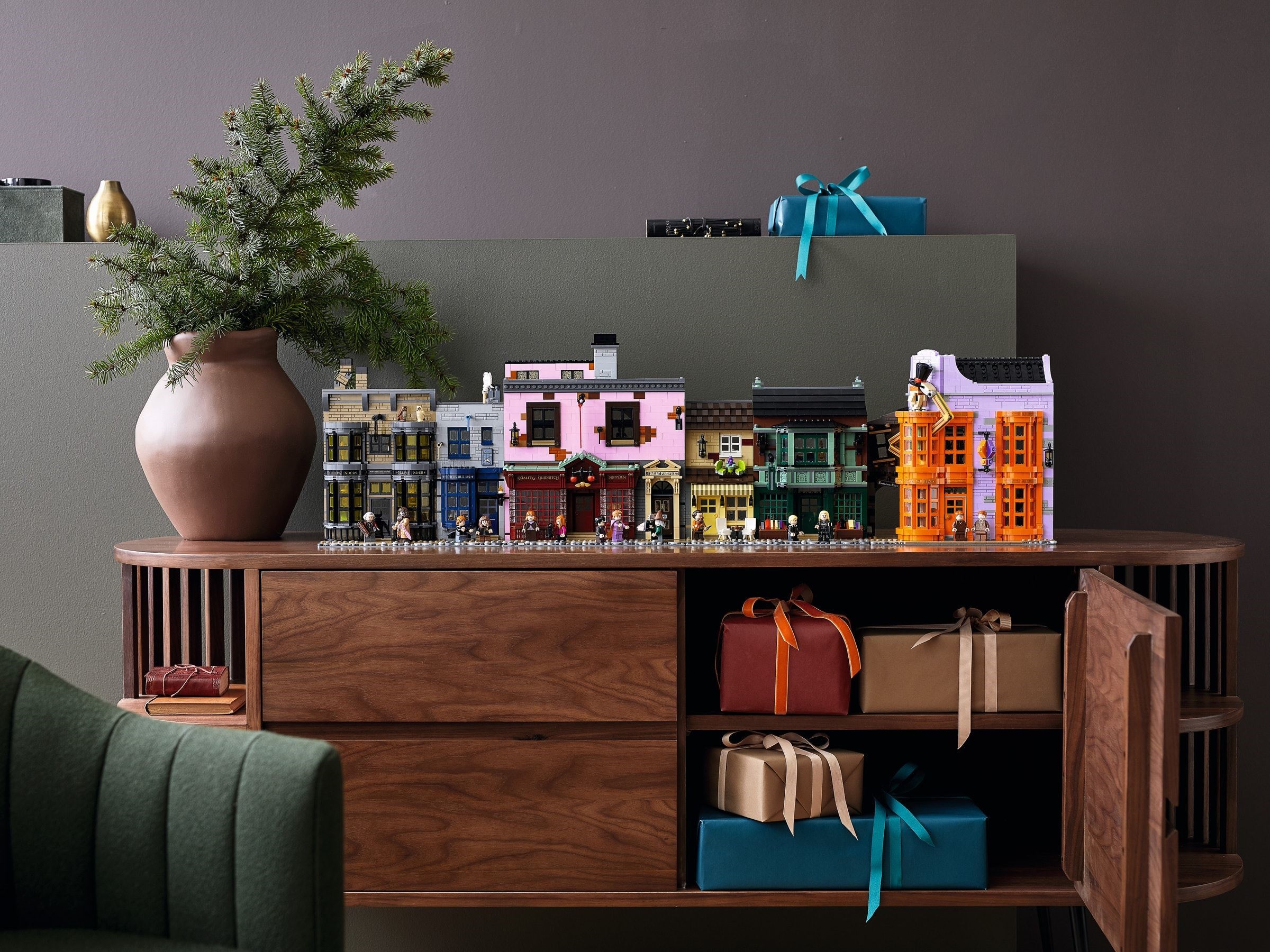 Конструктор LEGO Harry Potter 75978 5544 дет. - фото 31