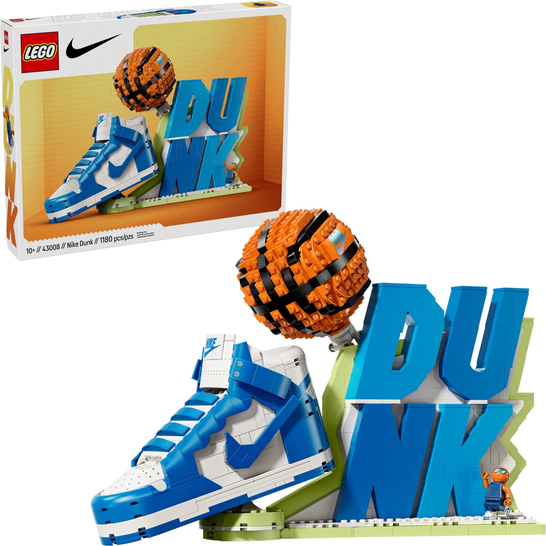 Конструктор LEGO Seasonal 43008 1180 дет. - фото 1