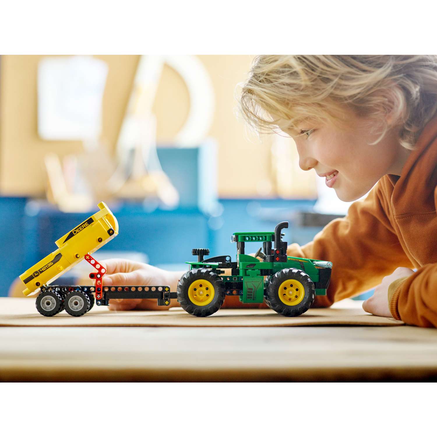 Конструктор LEGO Technic John Deere Tractor 390 дет. - фото 10