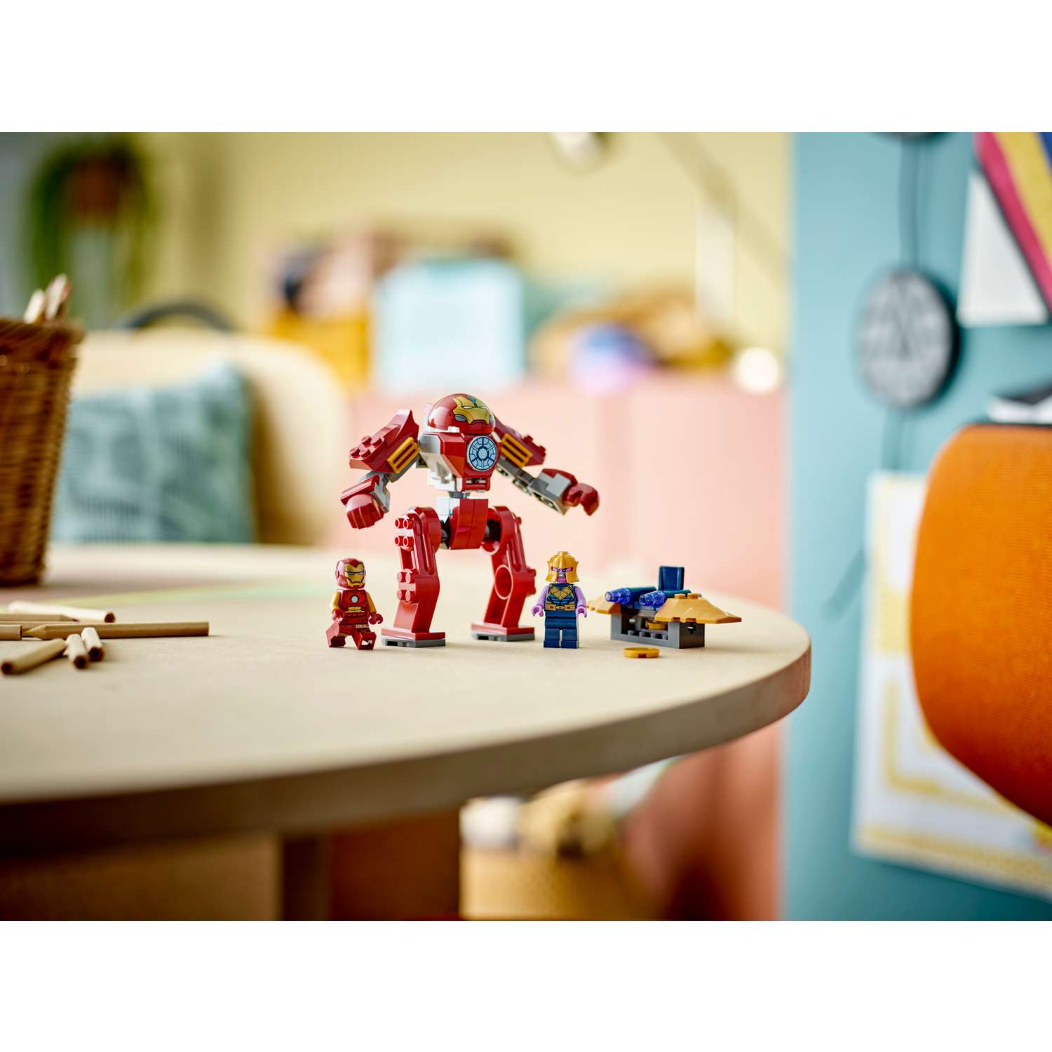 Конструктор LEGO Marvel Super Heroes Iron Man Hulkbuster vs Thanos 66 дет. - фото 16