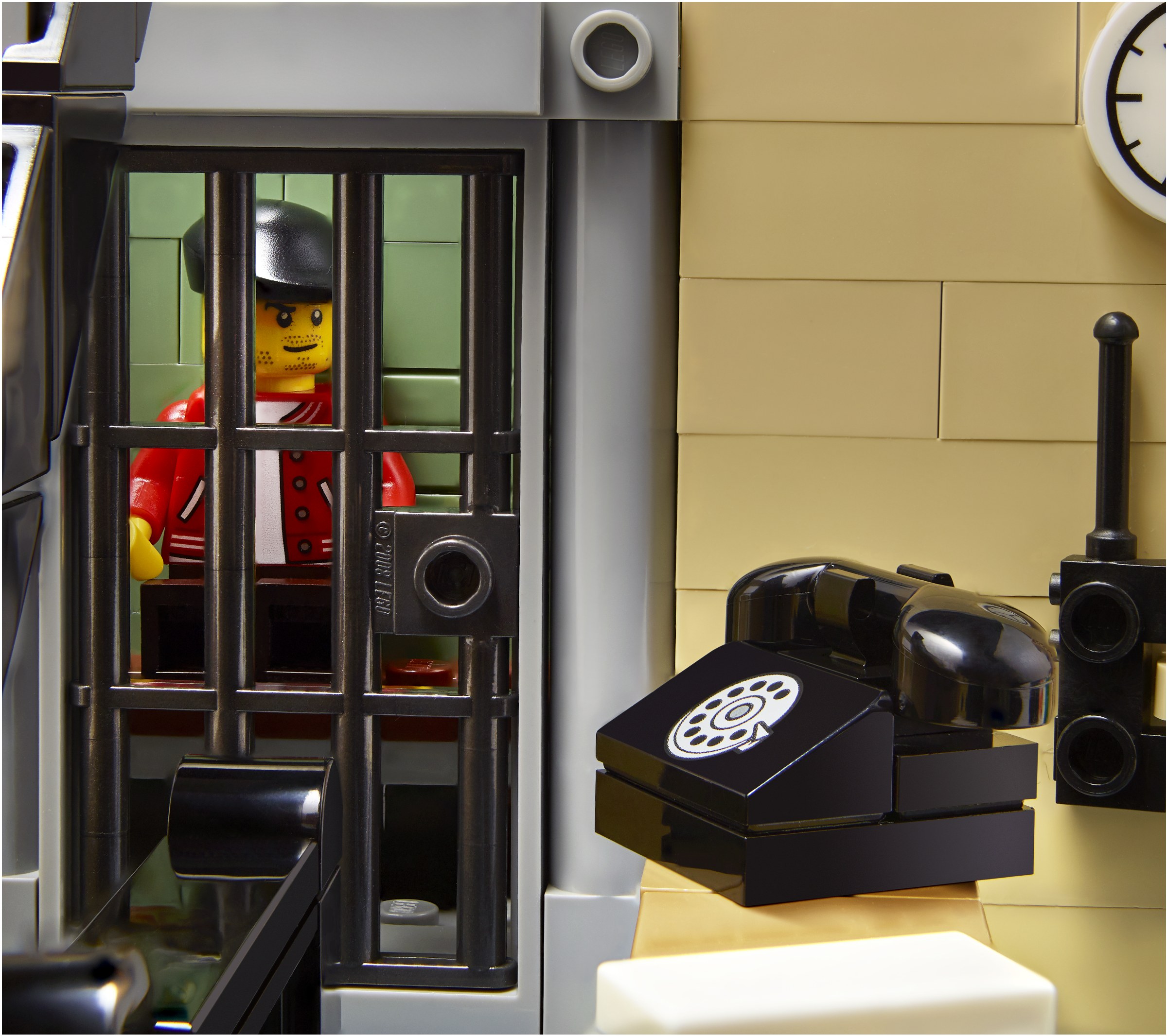 Конструктор LEGO Icons 10278 2923 дет. - фото 43