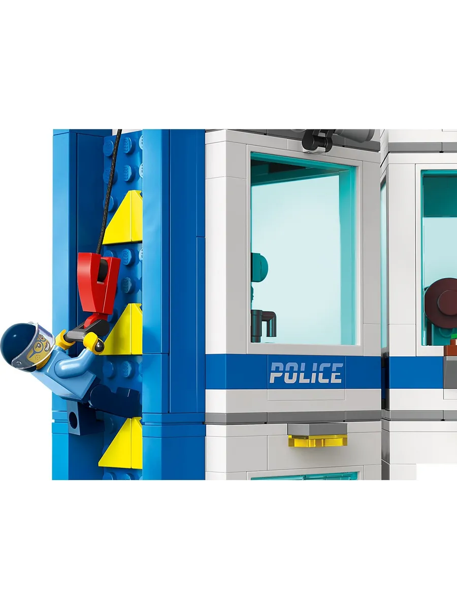 Конструктор LEGO City 823 дет. - фото 5