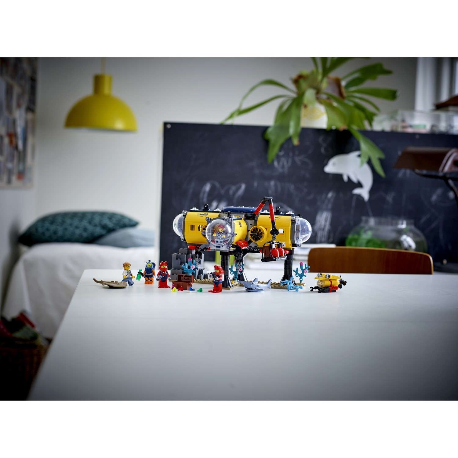 Конструктор LEGO City Исследовательская база блочный - фото 14