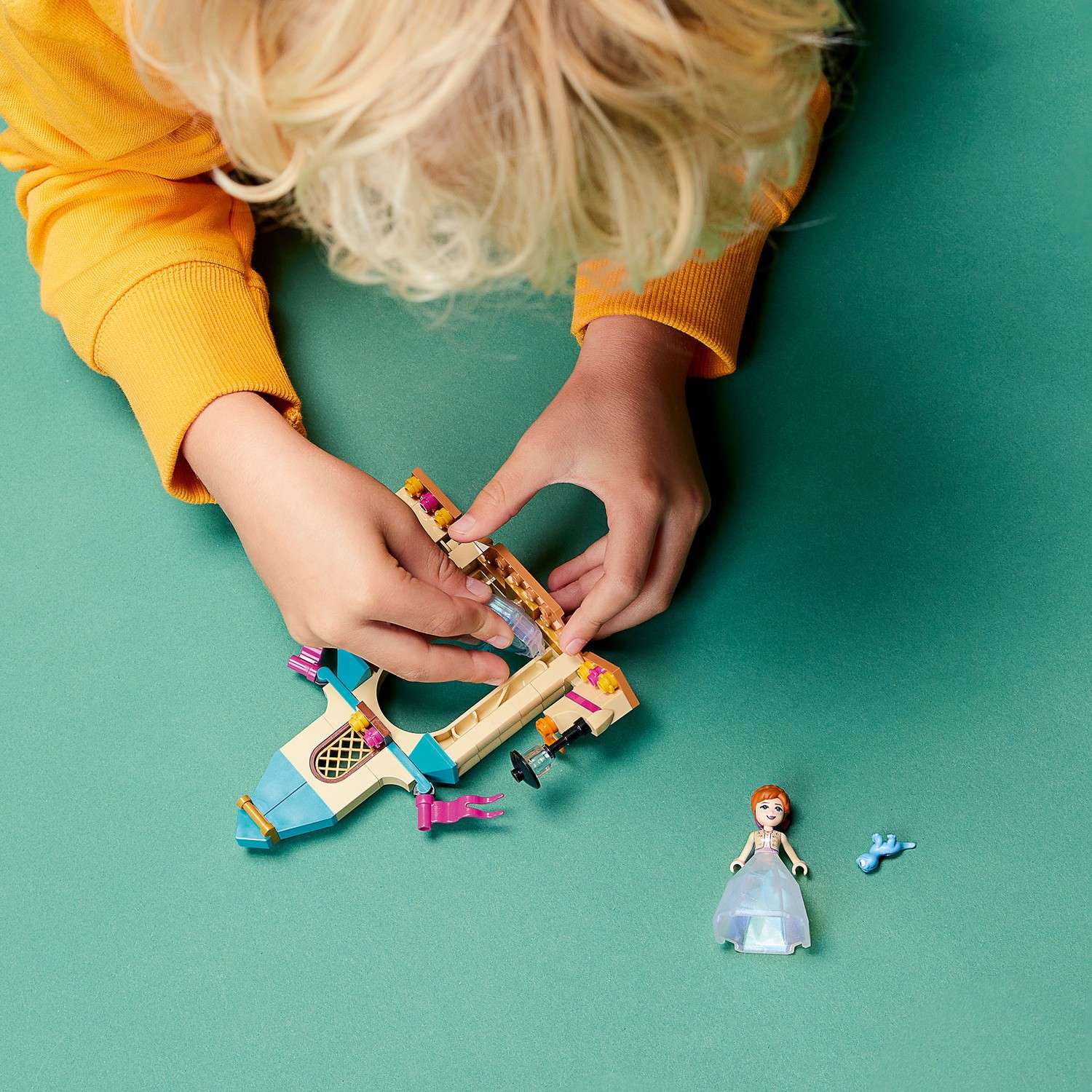 Конструктор LEGO Disney Princess Двор замка Анны блочный - фото 8