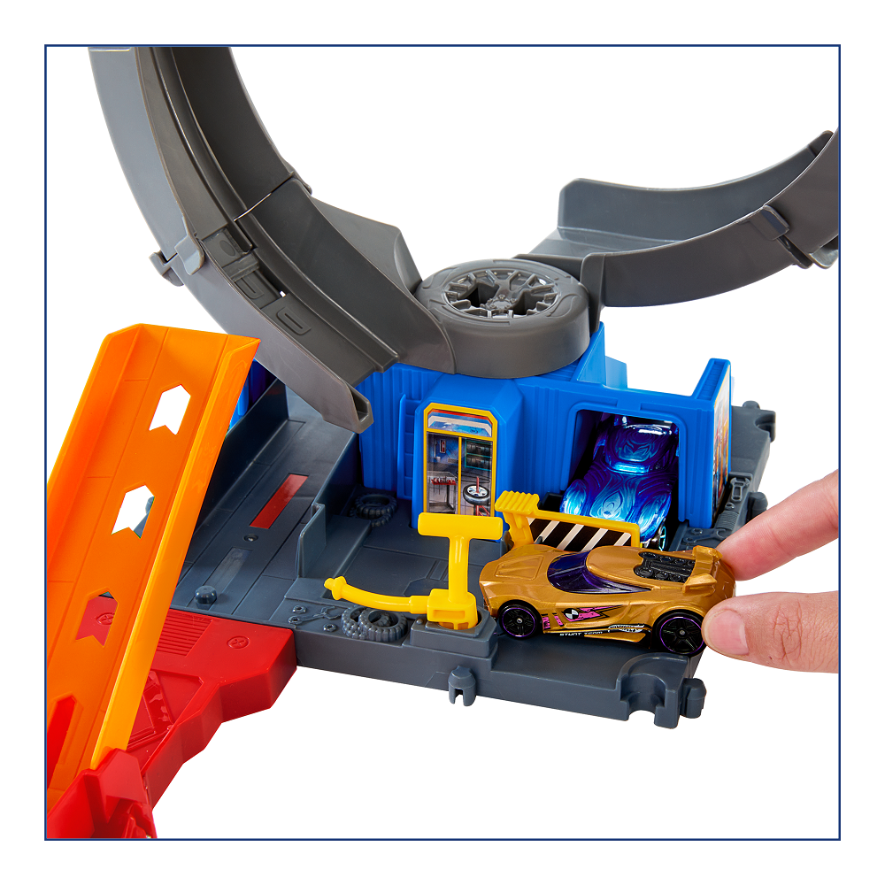 Трек Hot Wheels City Bat Loop Attack HTN78 - фото 8