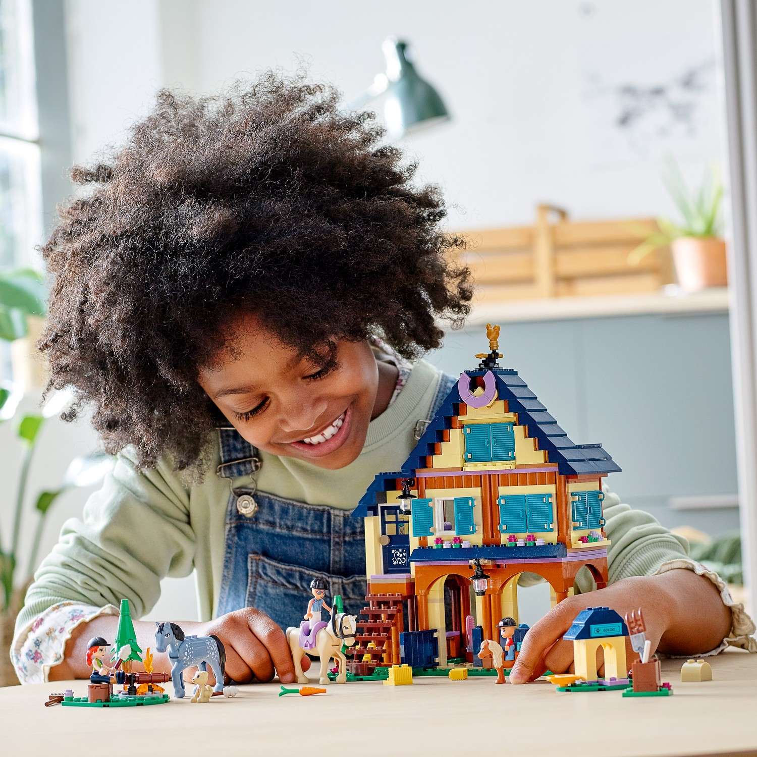 Конструктор LEGO Friends Лесной клуб верховой езды 511 дет. - фото 11