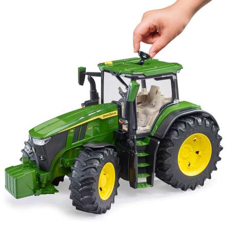 Трактор Bruder John Deere