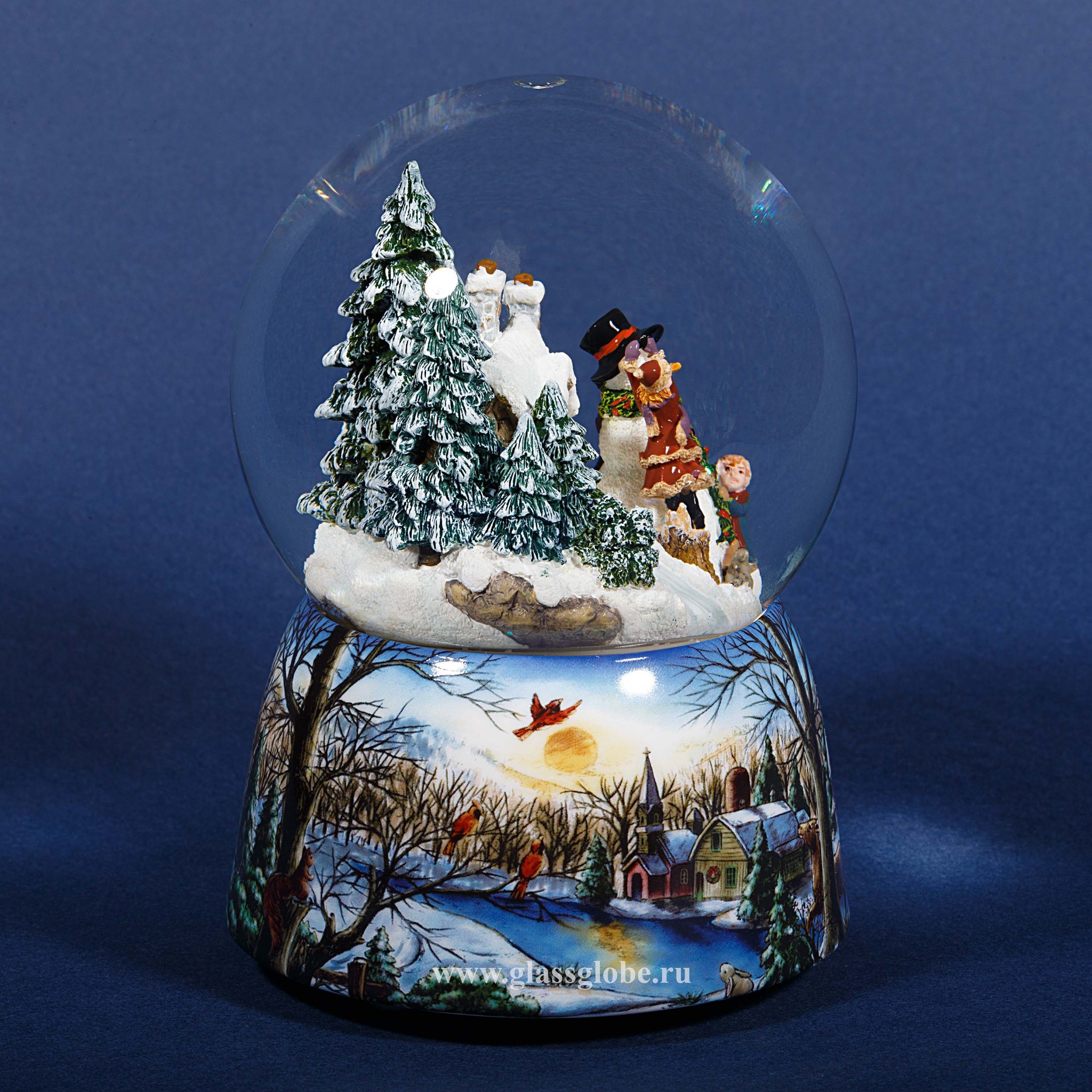 Стеклянный снежный шар Glassglobe Зимние каникулы - фото 3