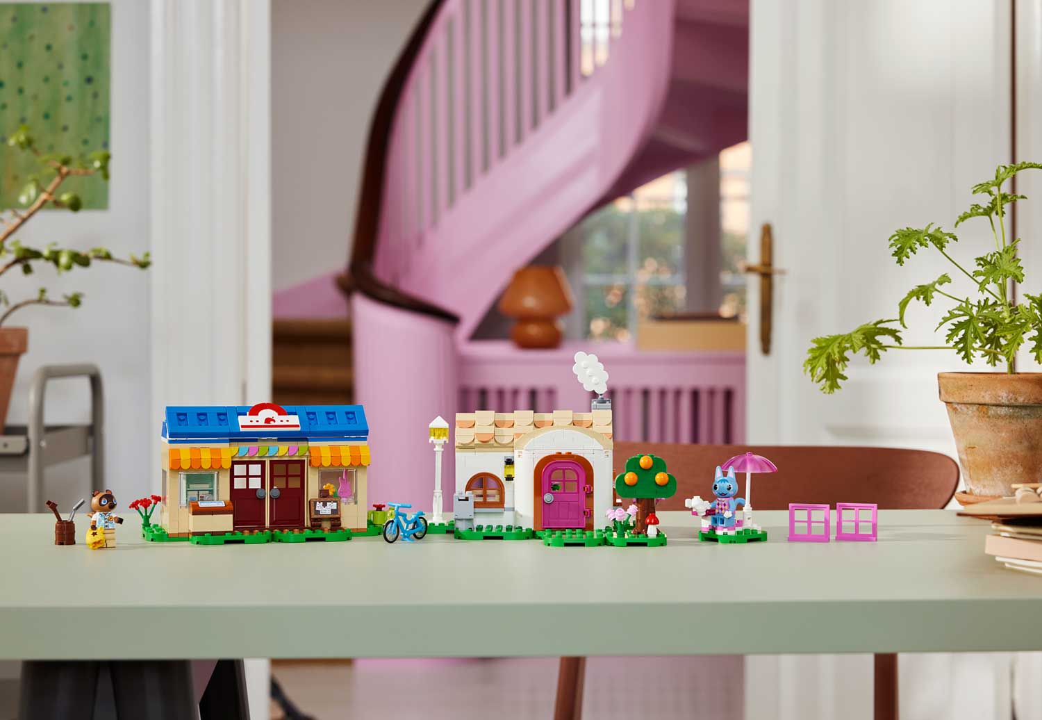 Конструктор LEGO Animal Crossing Уголок Нука и дом Рози 535 дет. - фото 12