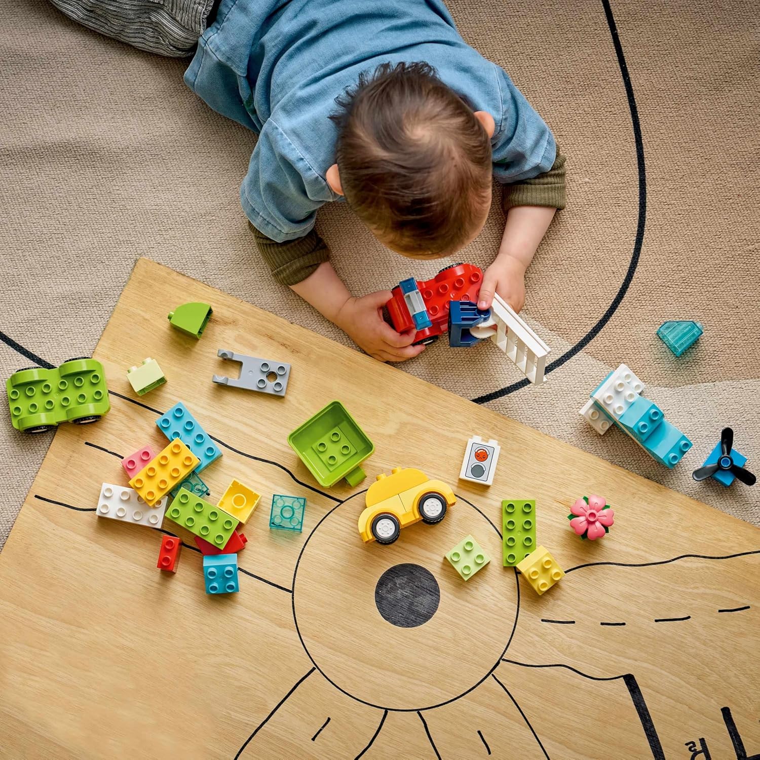 Конструктор LEGO DUPLO Первые транспортные средства 42 дет. - фото 9