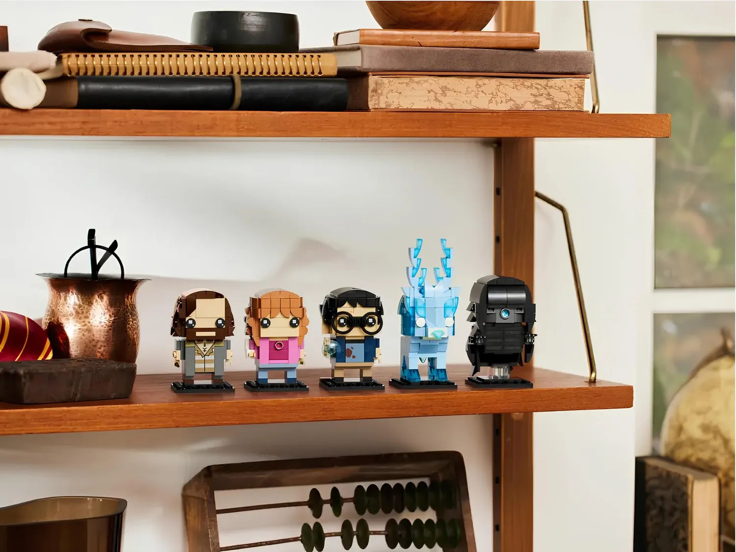 Конструктор LEGO BrickHeadz 40677 697 дет. - фото 5