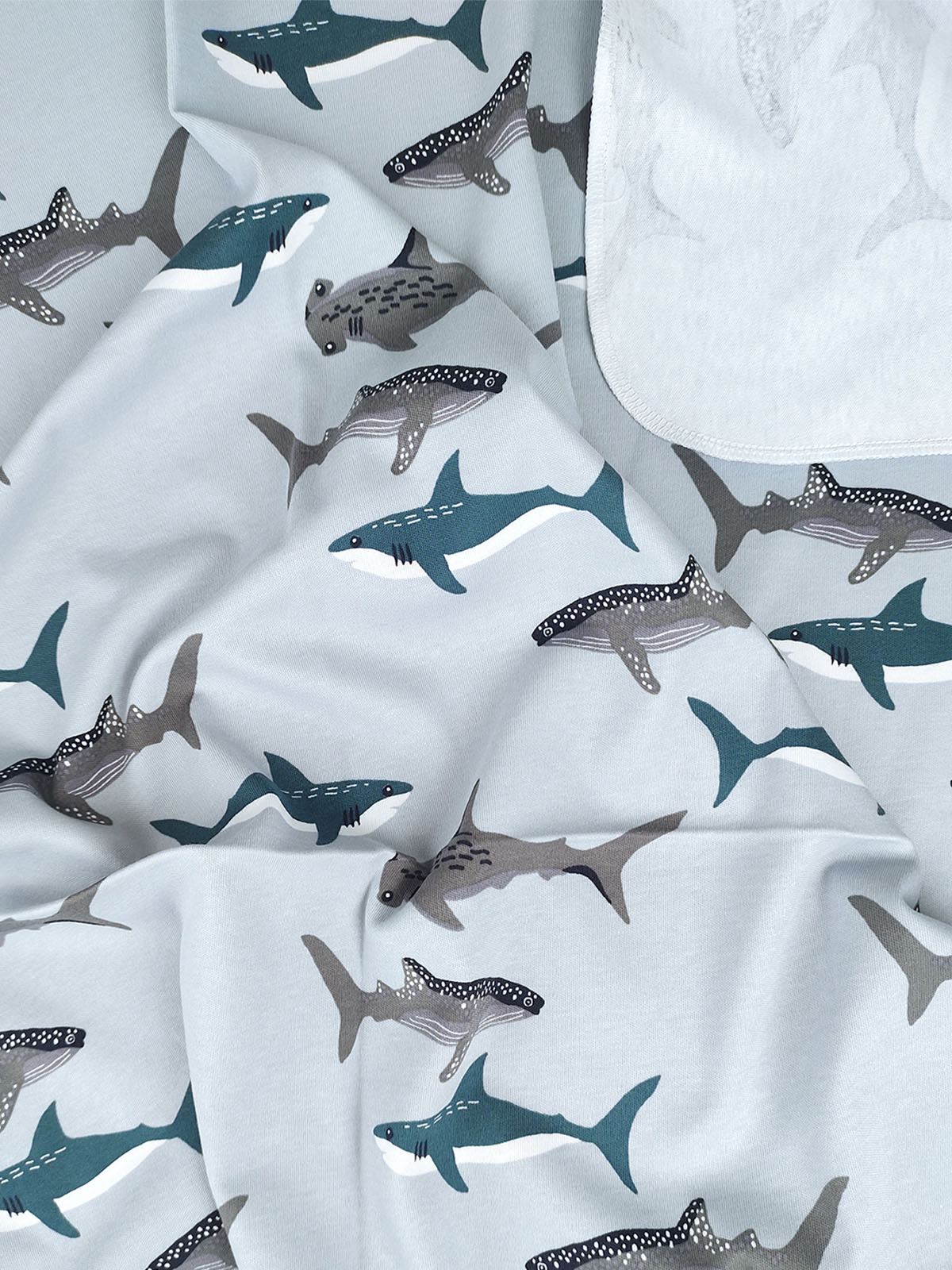 Пелёнка Mjolk Акулы/Звёзды/Steel Grey трикотаж 85х120 см 3 шт. - фото 3