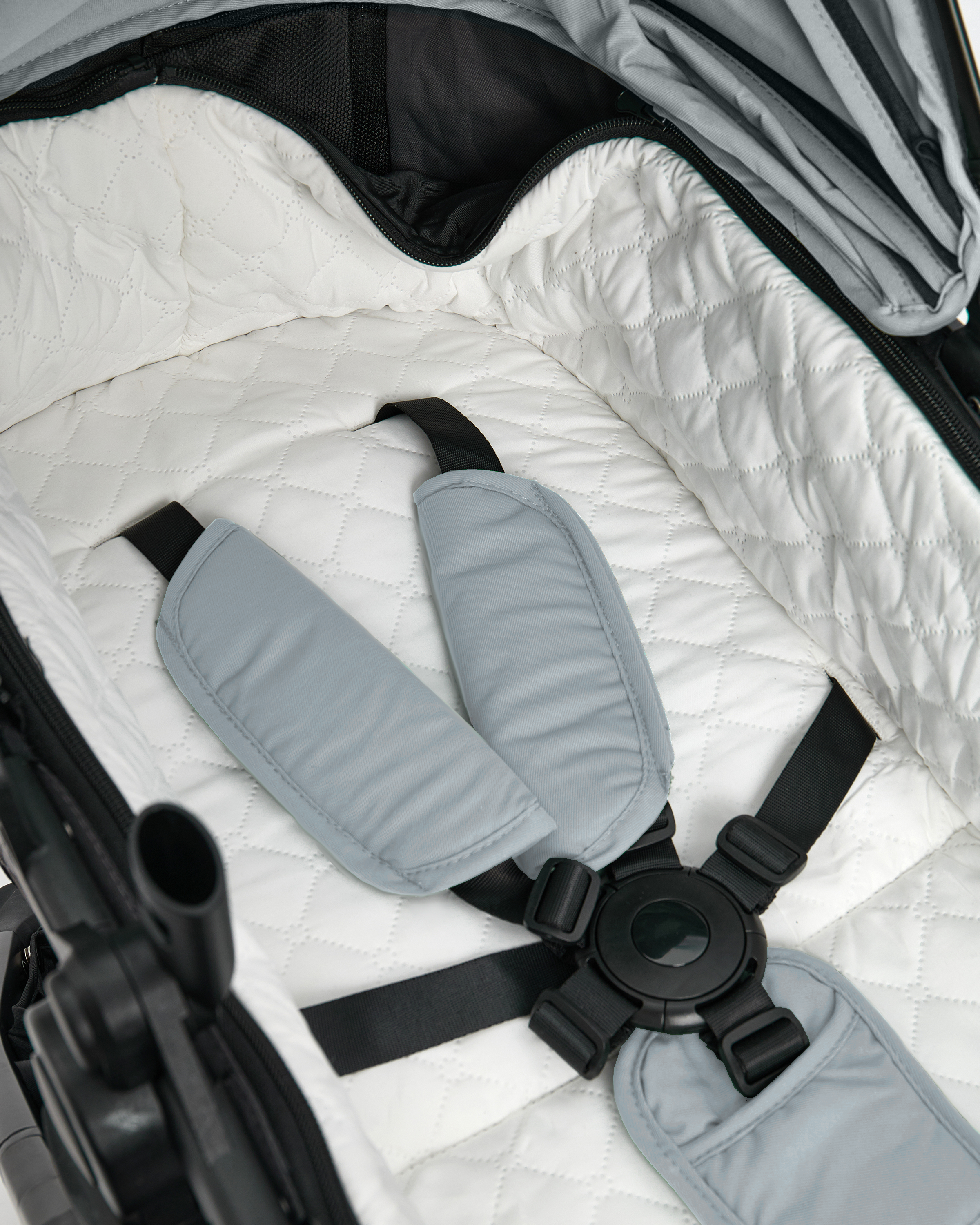 Коляска 2в1 BabyGo Sandy серый - фото 12