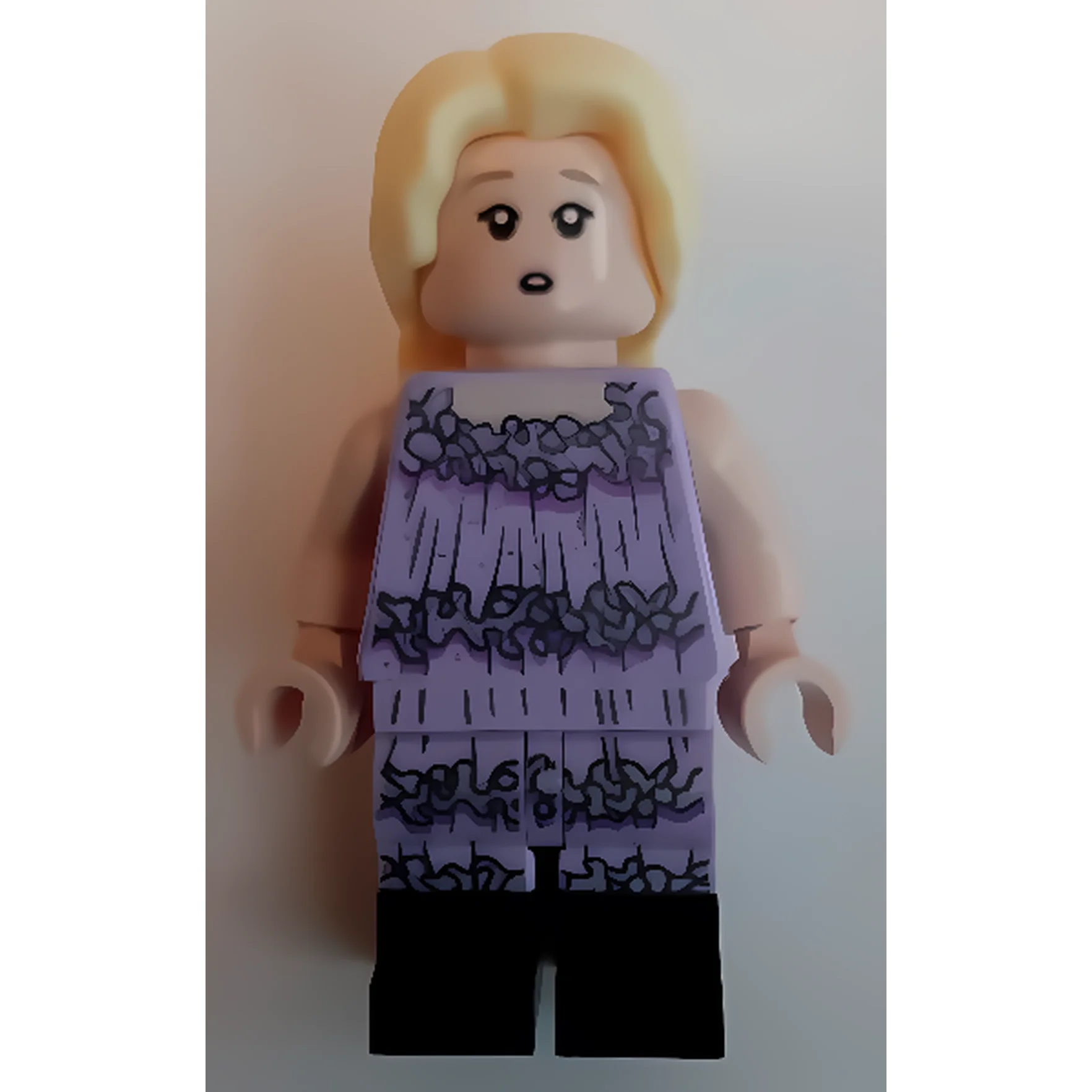 Изображение товара Минифигурка LEGO Harry Potter Luna Lovegood в платье Lavender Dress Изображение товара Минифигурка LEGO Harry Potter Luna Lovegood в платье Lavender Dress