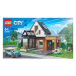 Конструктор LEGO City Family House and Electric Car блочный