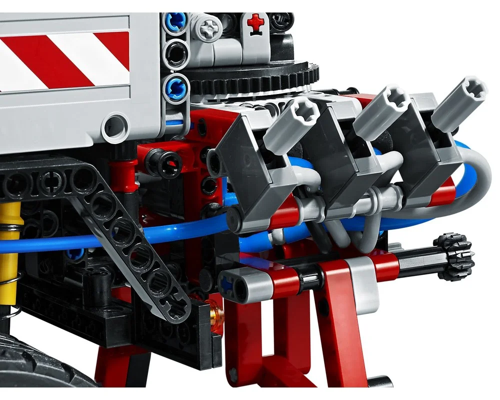 Конструктор LEGO Technic 8110 2048 дет. - фото 7