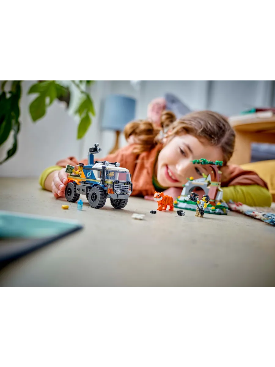 Конструктор LEGO City 314 дет. - фото 6