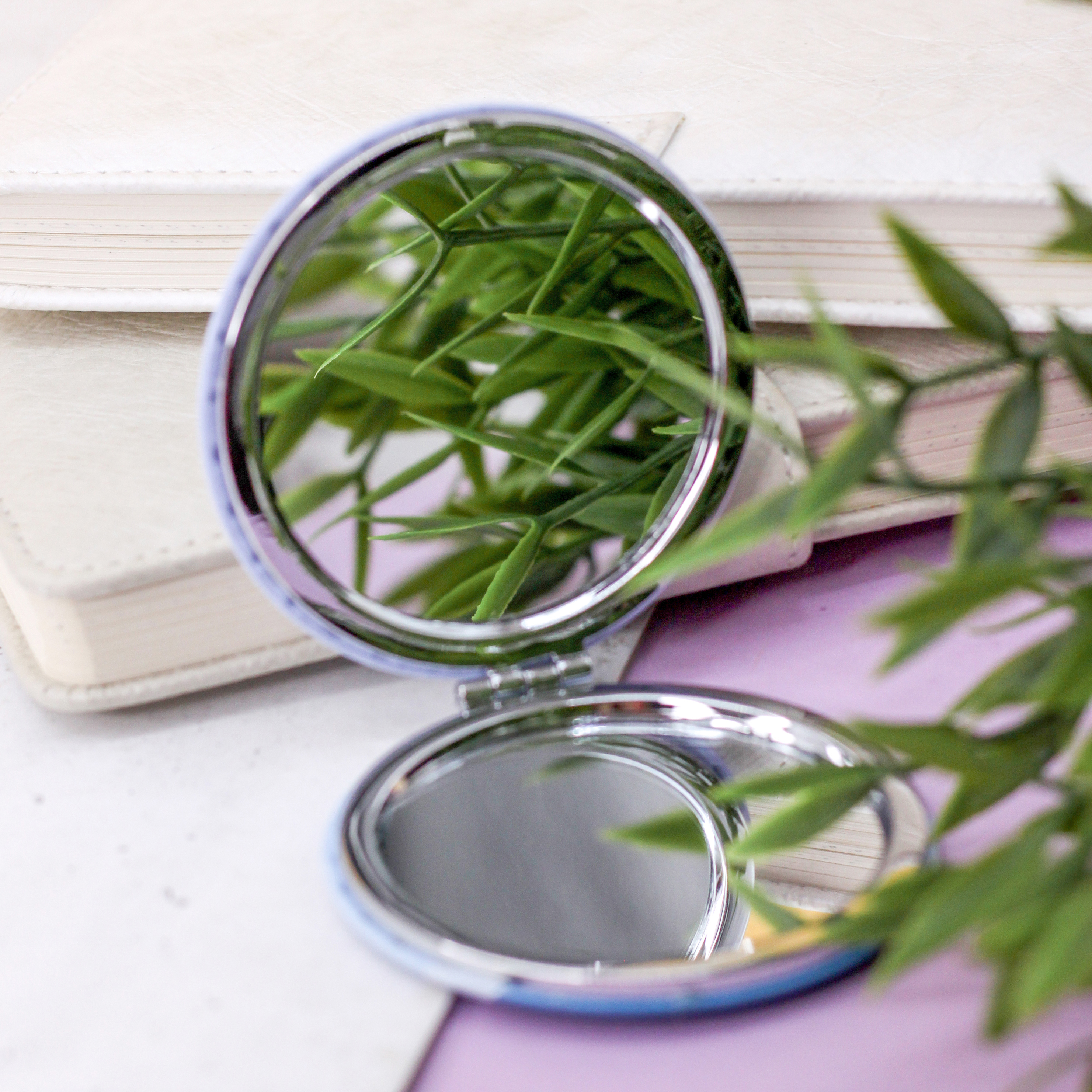 Зеркало iLikeGift Panda paradise many head карманное - фото 4