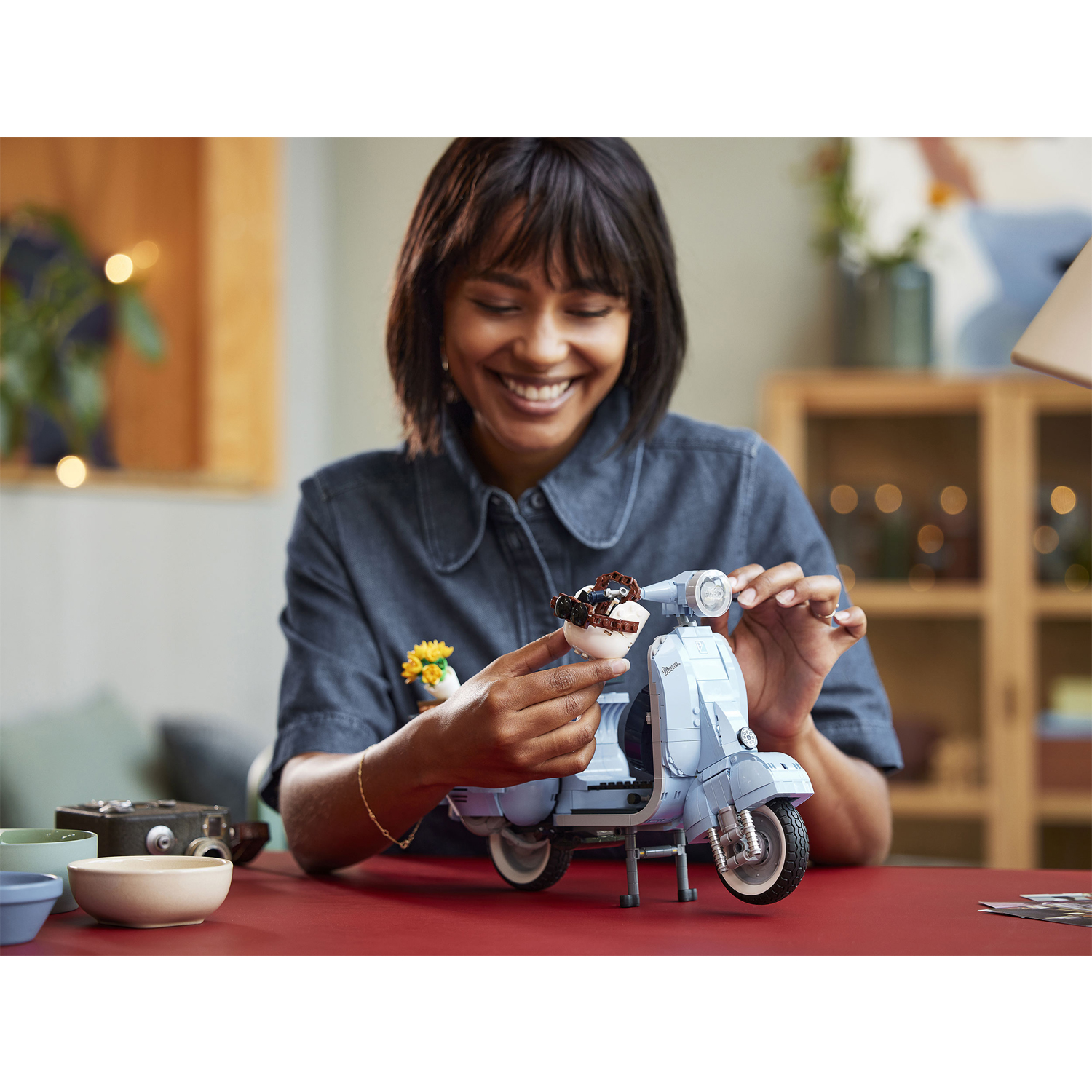 Конструктор LEGO Creator Expert Мотороллер Vespa блочный - фото 10
