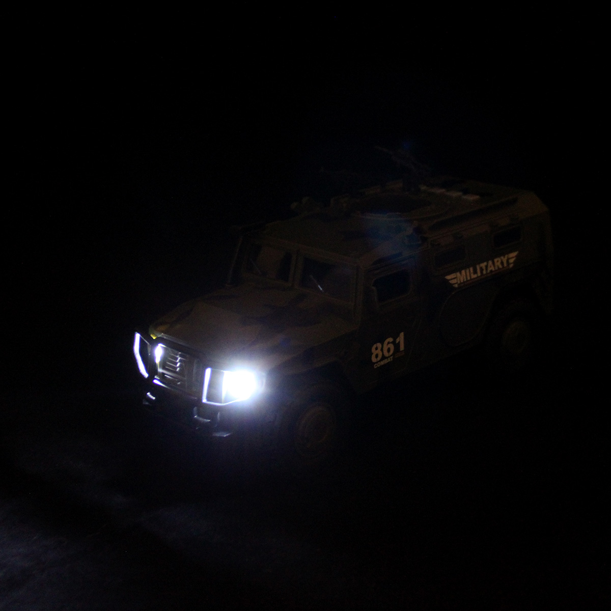 Внедорожник Veld Co 1:16 136001 - фото 17