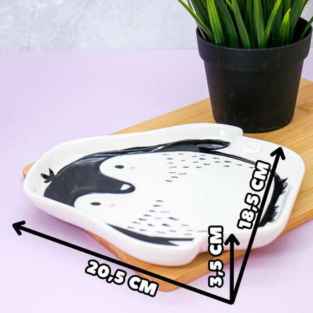 Тарелка керамическая iLikeGift Peinguin plate