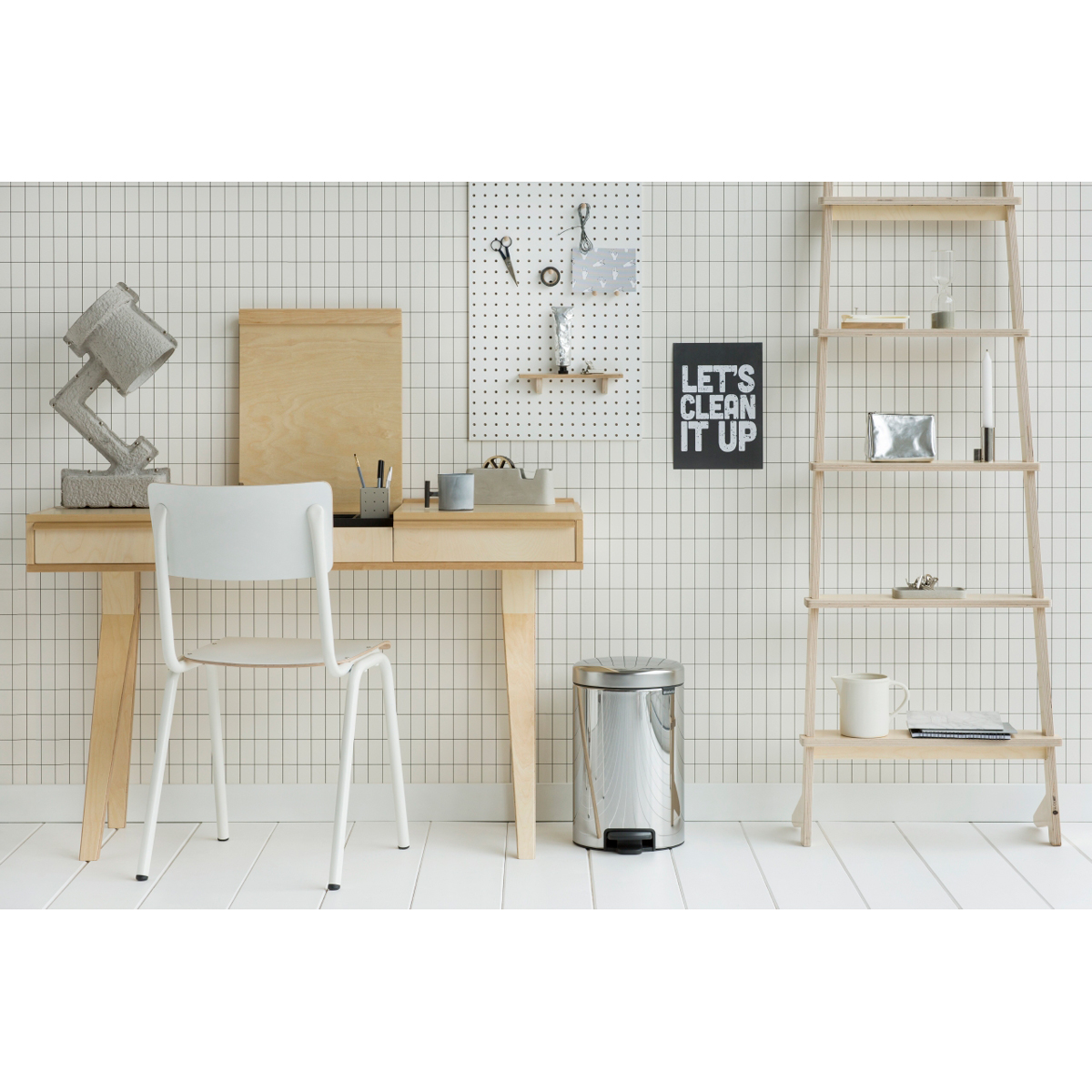 Бак мусорный Brabantia NewIcon с педалью стальной полированный 12л 113581 - фото 2