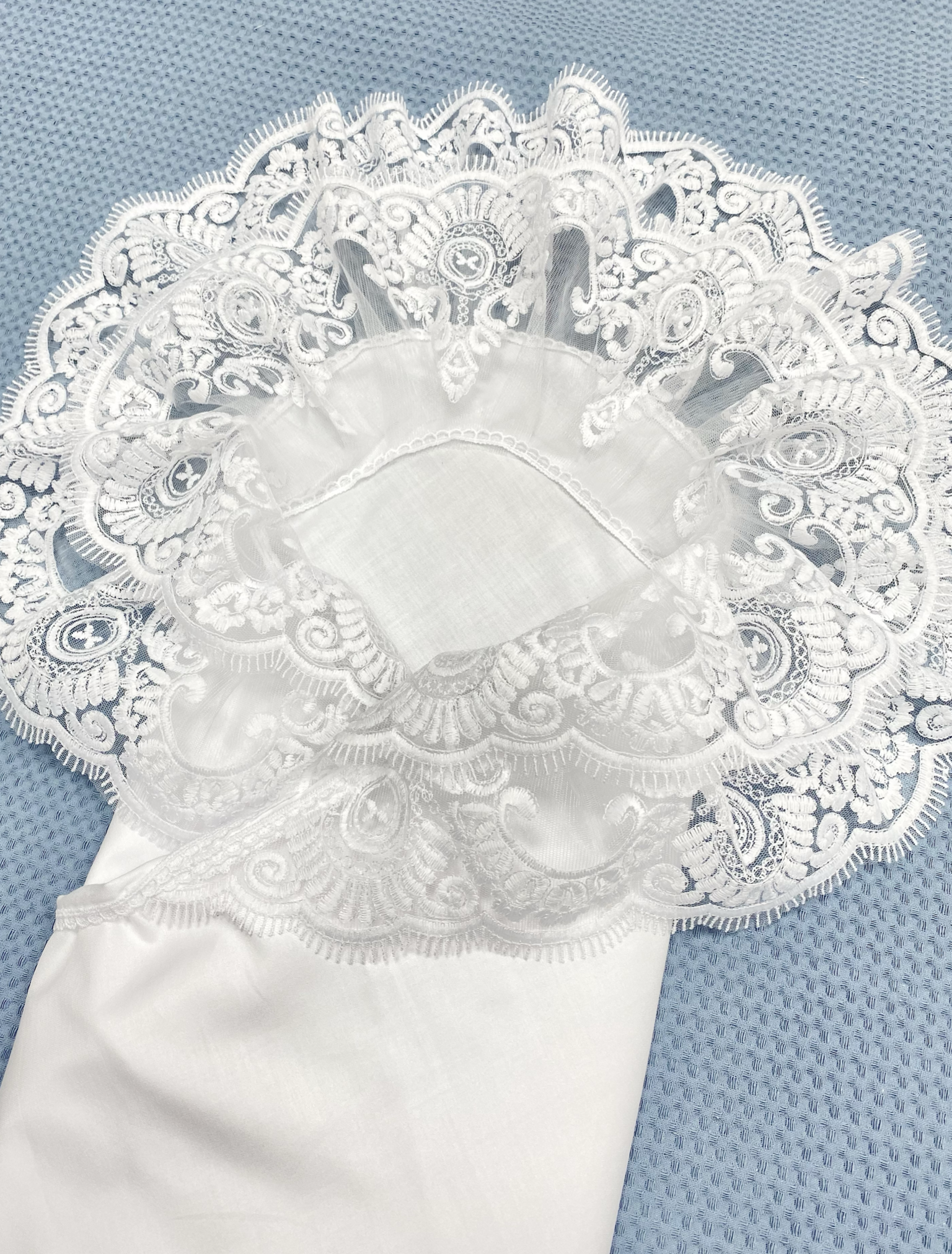 Конверт на выписку Делоникс Пеленка уголок с кружевом белый - фото 10