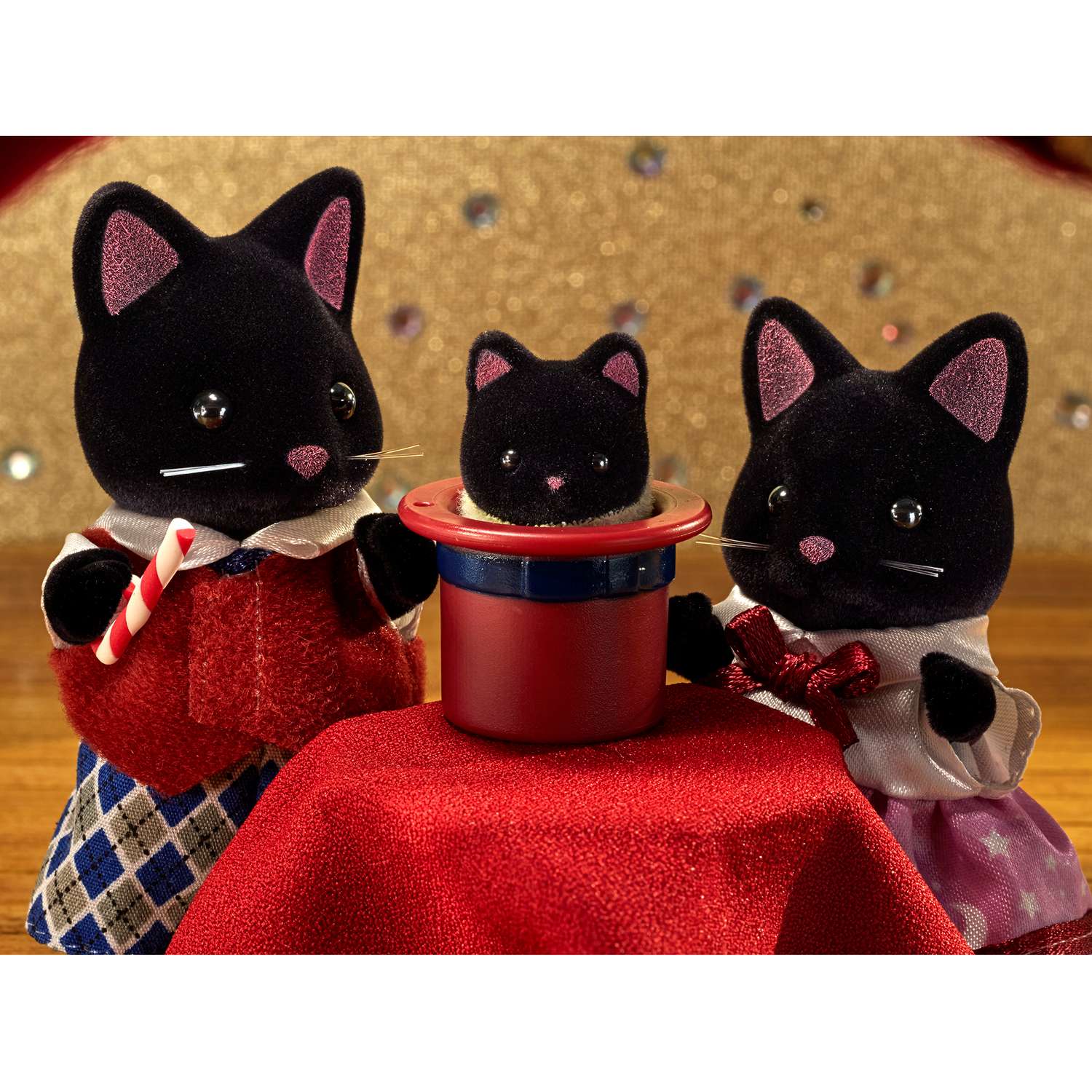 Игровой набор Sylvanian Families Семья Черных котов - фото 4