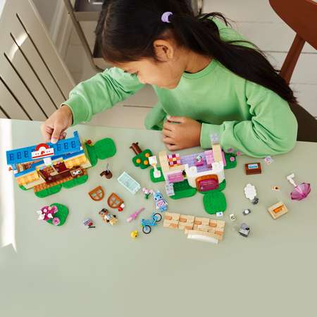 Конструктор LEGO Animal Crossing Nooks Cranny and Rosies House блочный