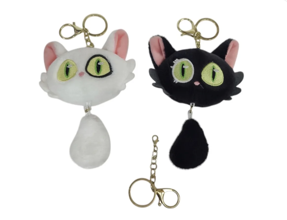 Изображение товара Брелок Мастер Кошечка декоративный 15 см
