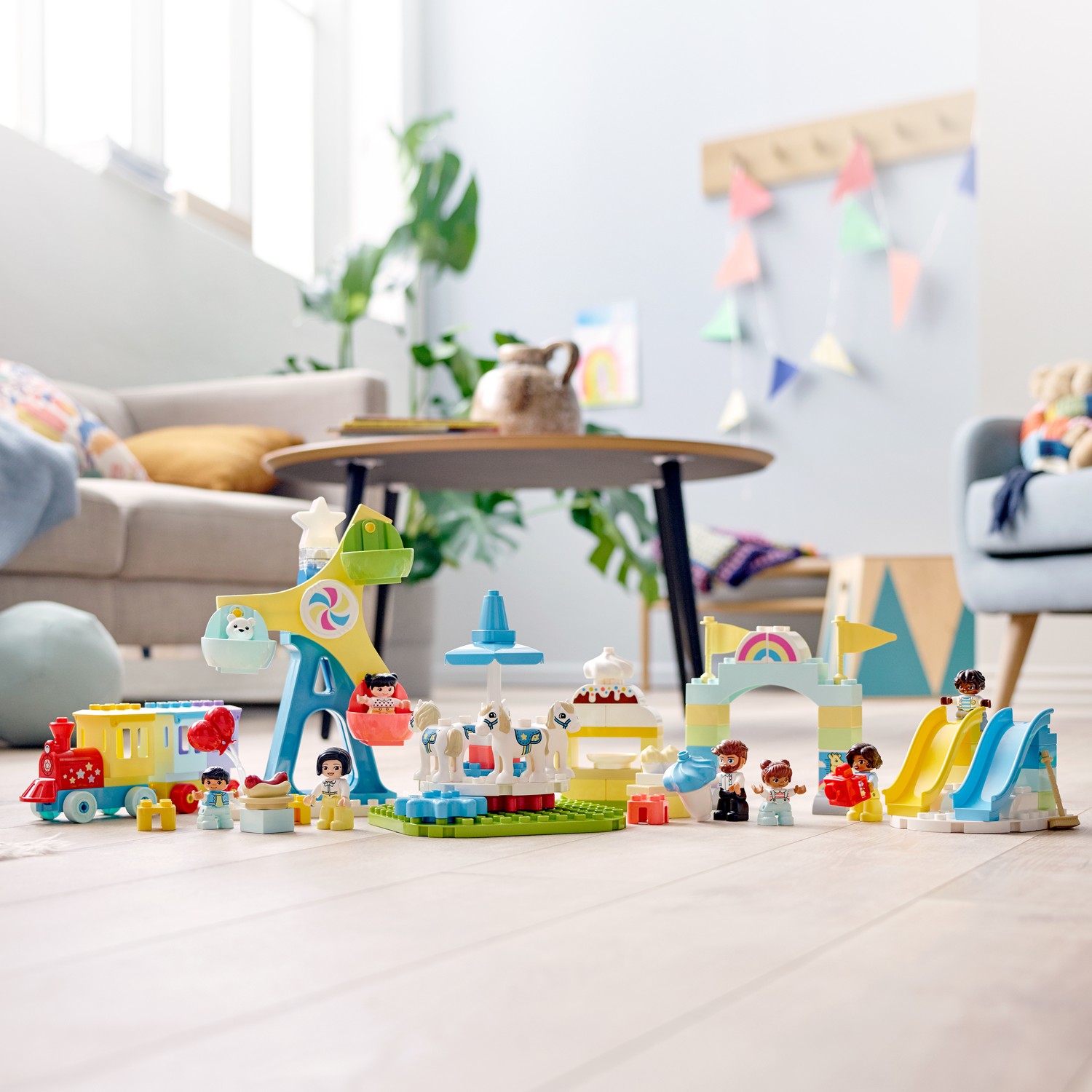 Конструктор LEGO DUPLO Town Парк развлечений блочный - фото 12
