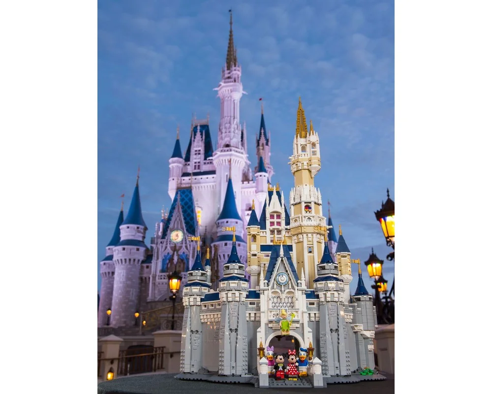 Конструктор LEGO Disney 71040 4043 дет. - фото 15