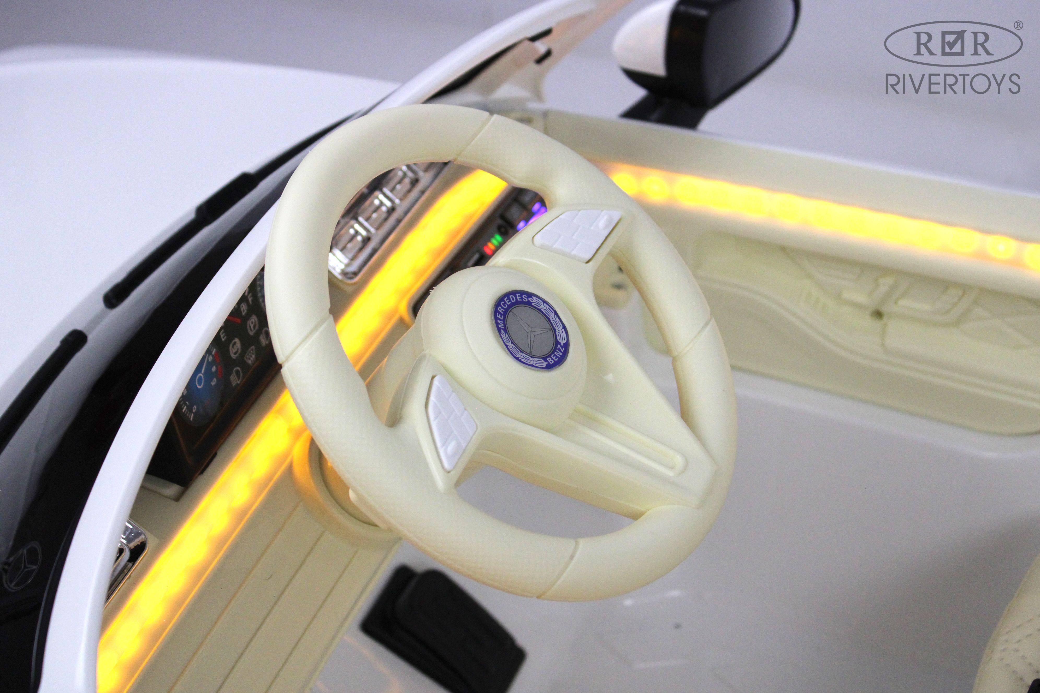 Электромобиль RIVERTOYS Mercedes М333БХ-WHITE С пультом ДУ - фото 15