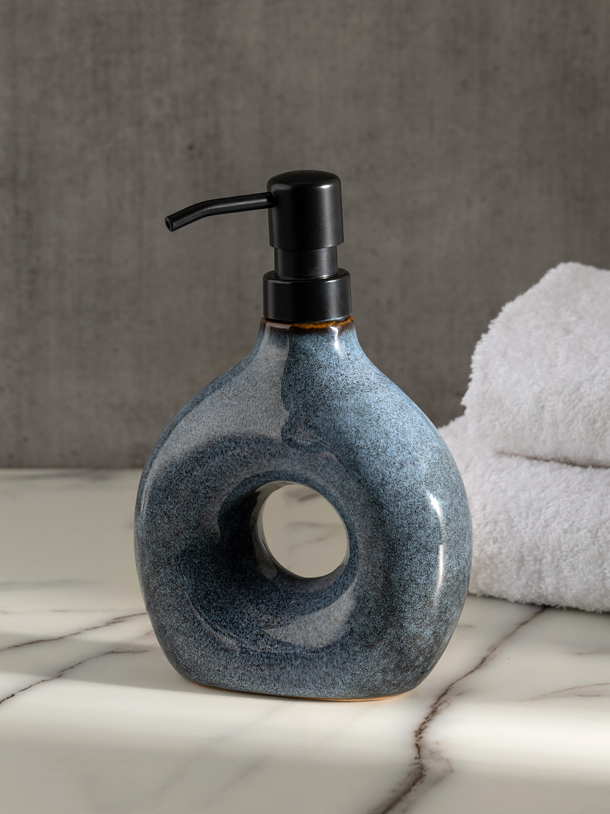 Дозатор DeNASTIA - фото 1