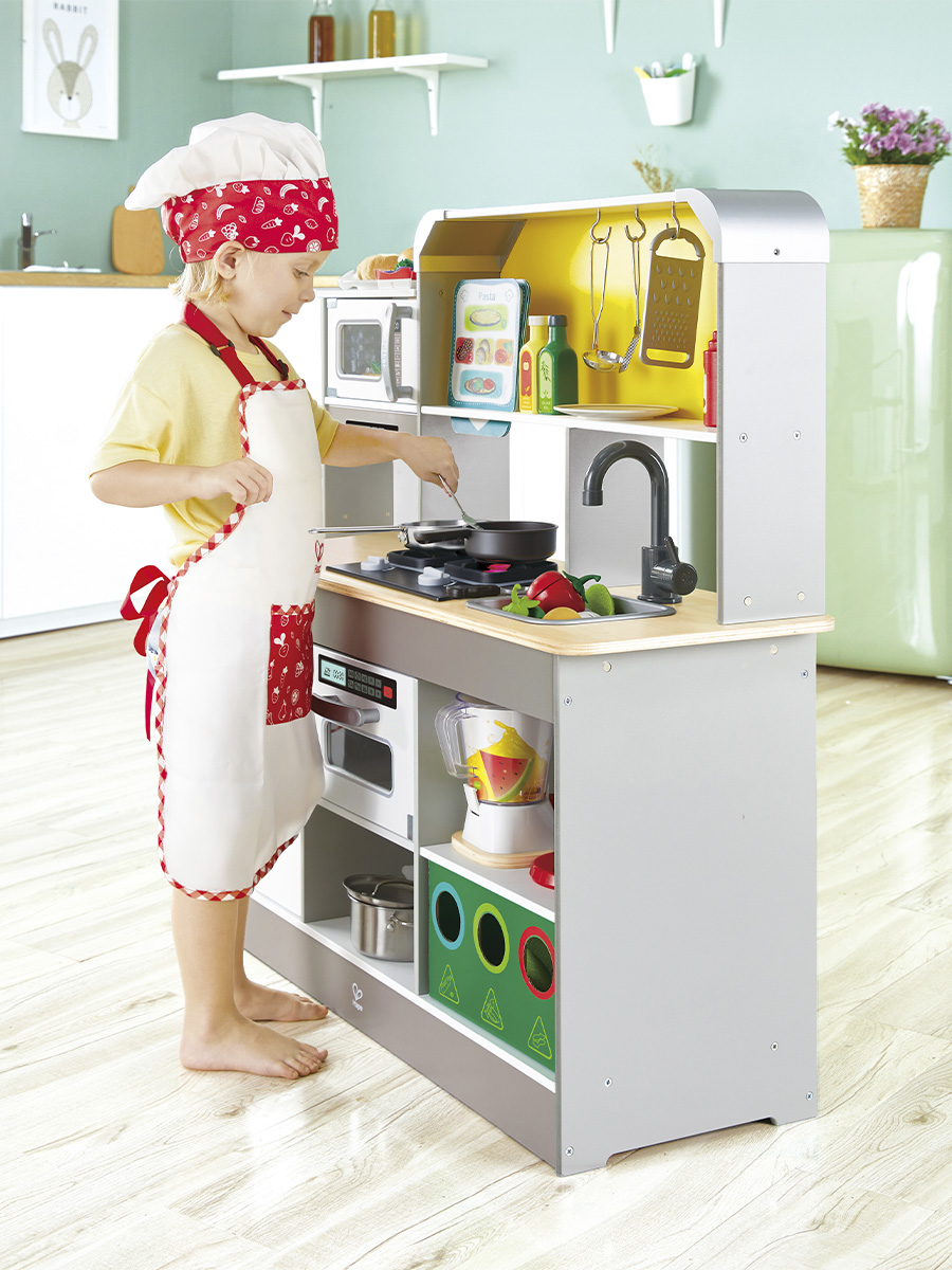 Детская деревянная кухня HAPE Делюкс 5 аксессуаров воздушная фритюрница свет звук E3177_HP - фото 2