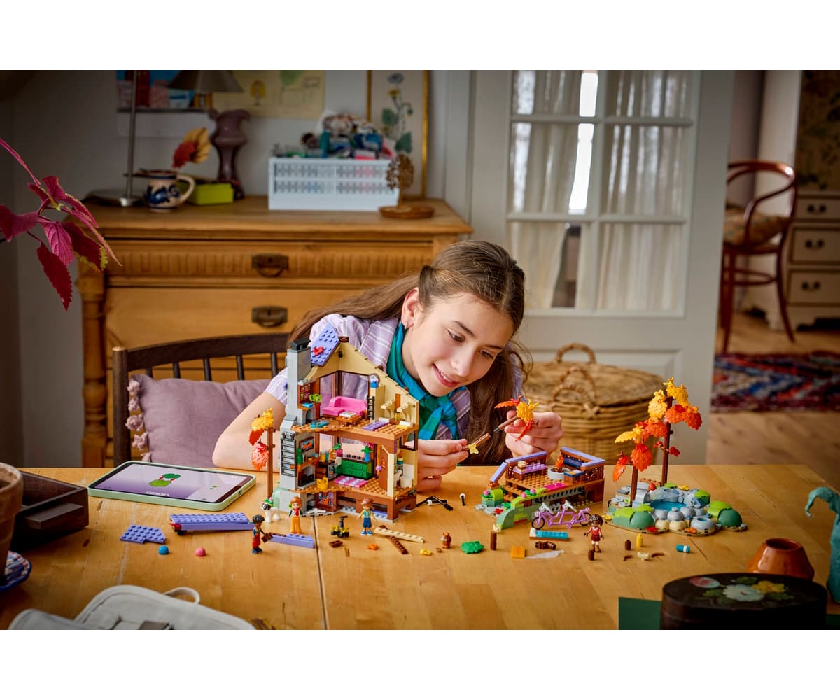 Конструктор LEGO Friends Уютная лесная хижина осенью 1229 дет. - фото 14