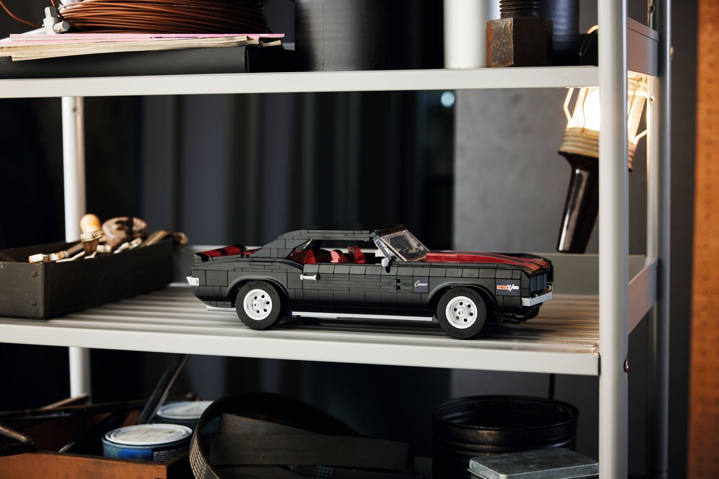 Конструктор LEGO Icons 10304 608 дет. - фото 4