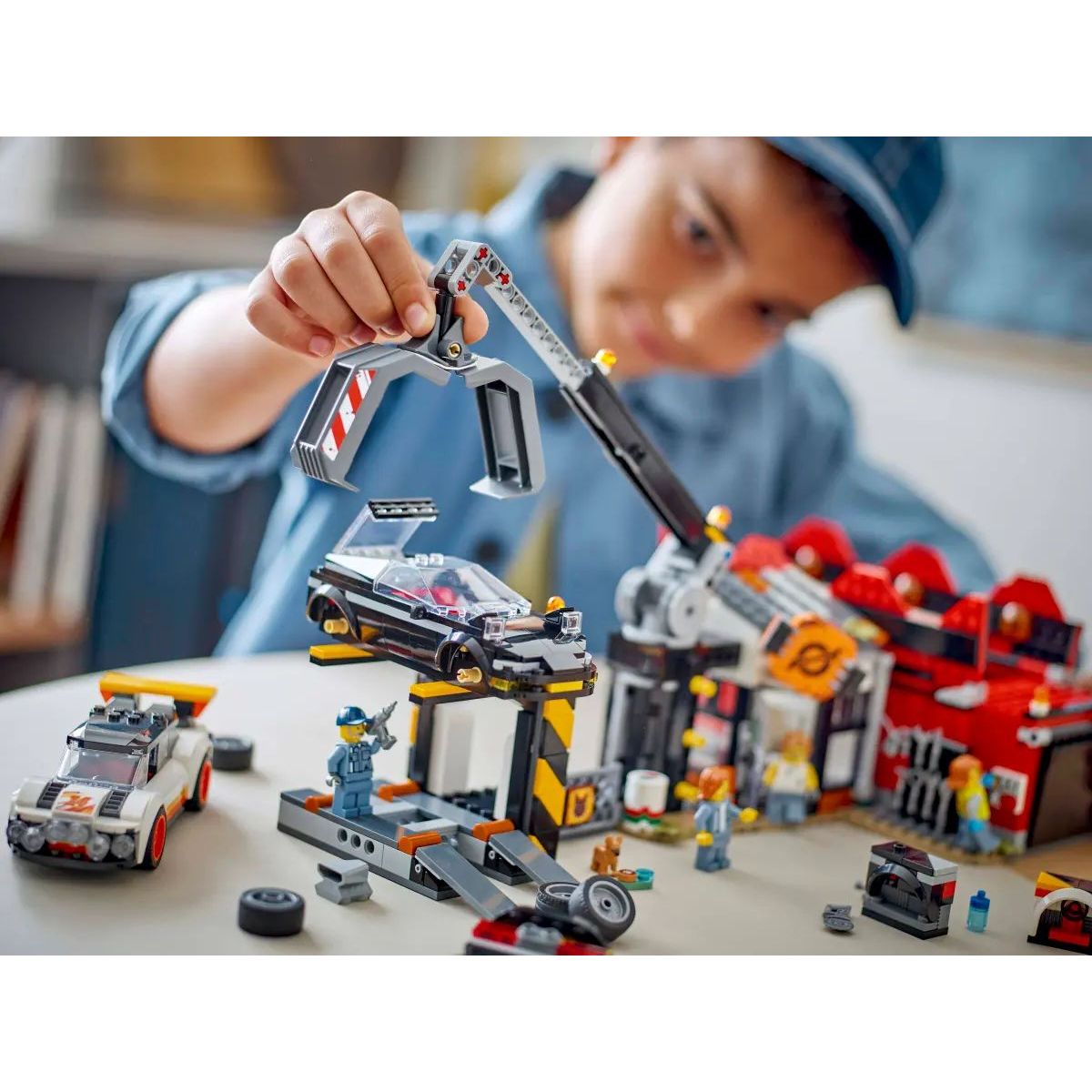 Конструктор LEGO City Свалка с машинами блочный - фото 8