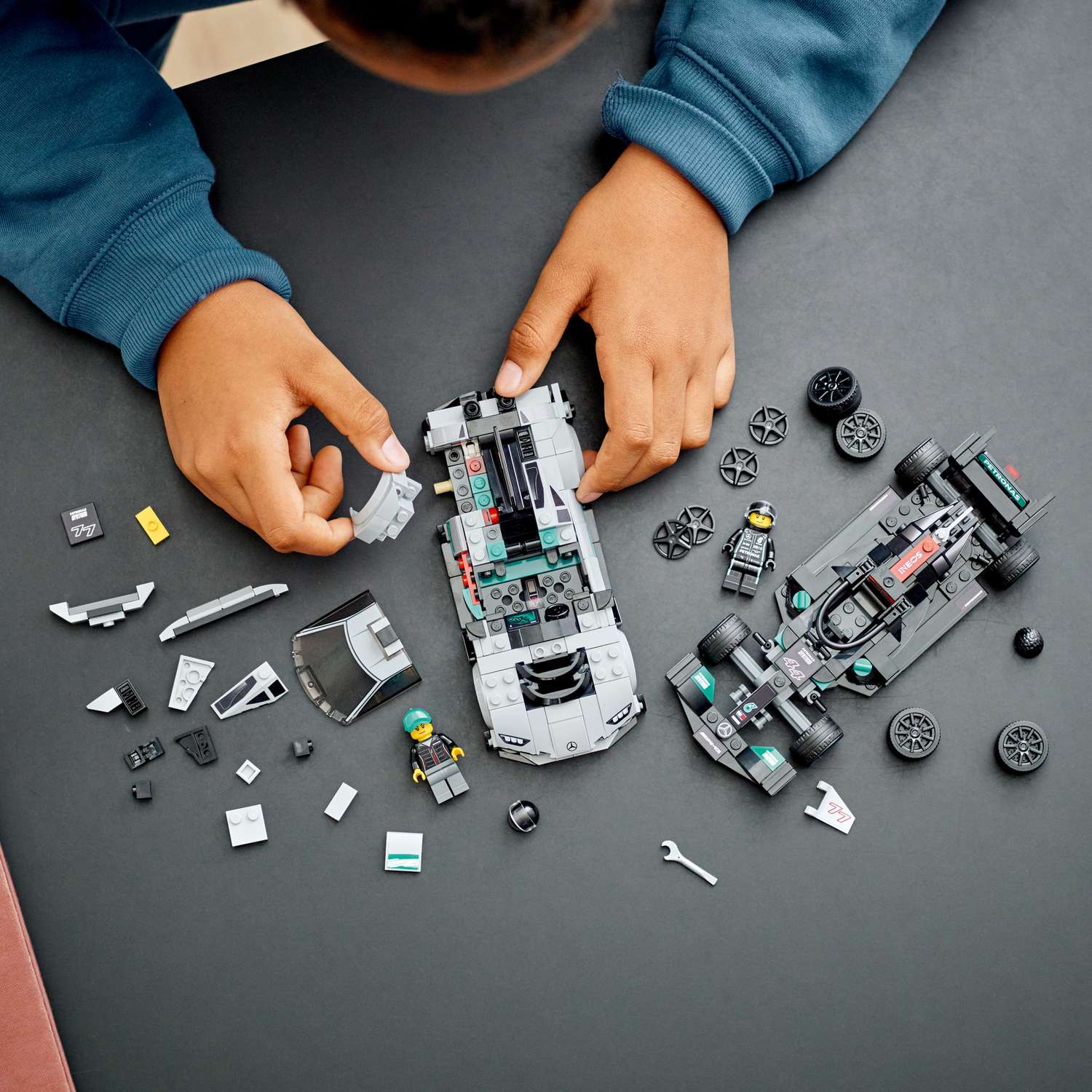 Конструктор LEGO Speed Champions Mercedes-AMG блочный - фото 9