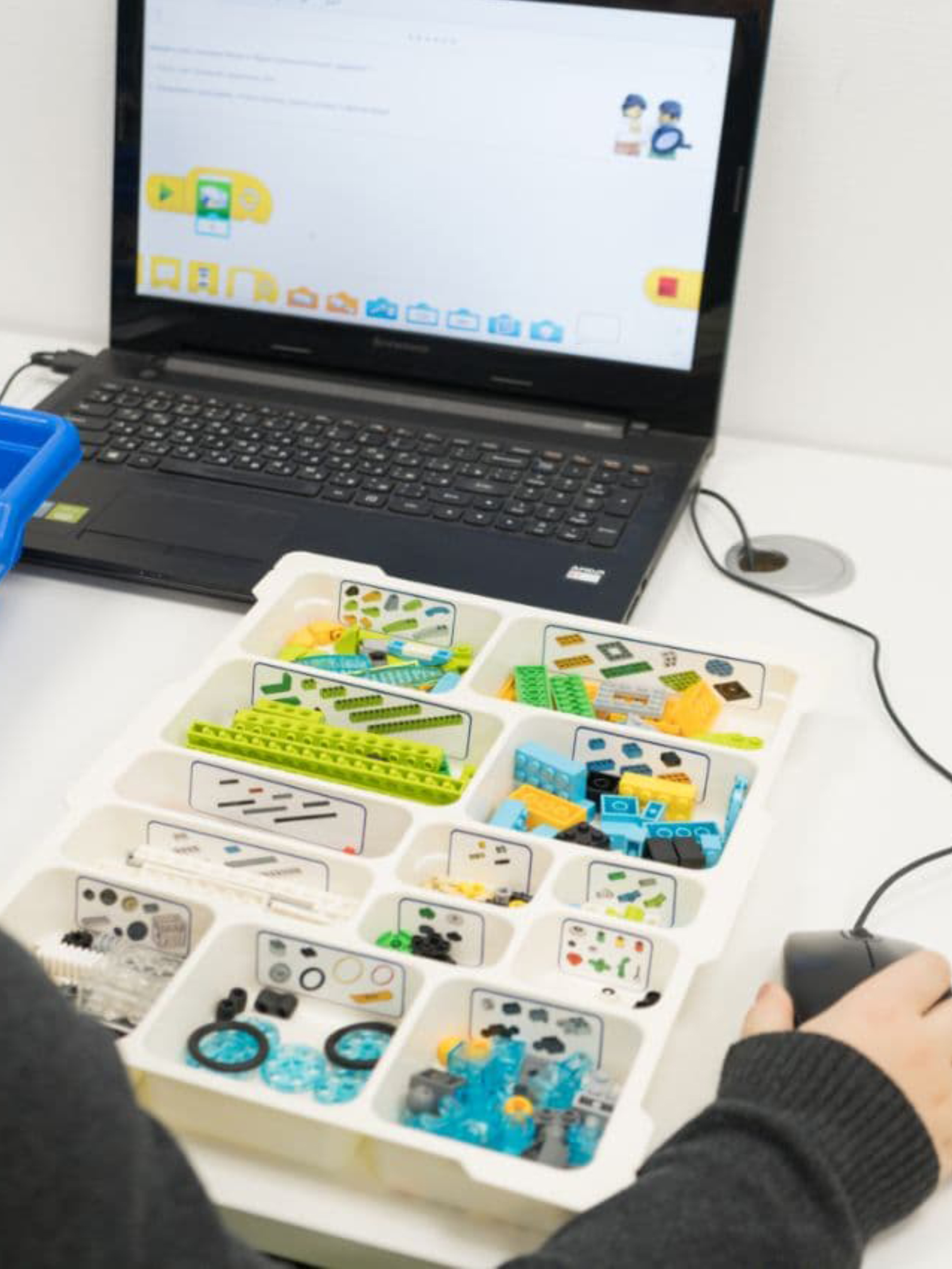 Конструктор ROBO MASTER WeDo 280 дет. - фото 16