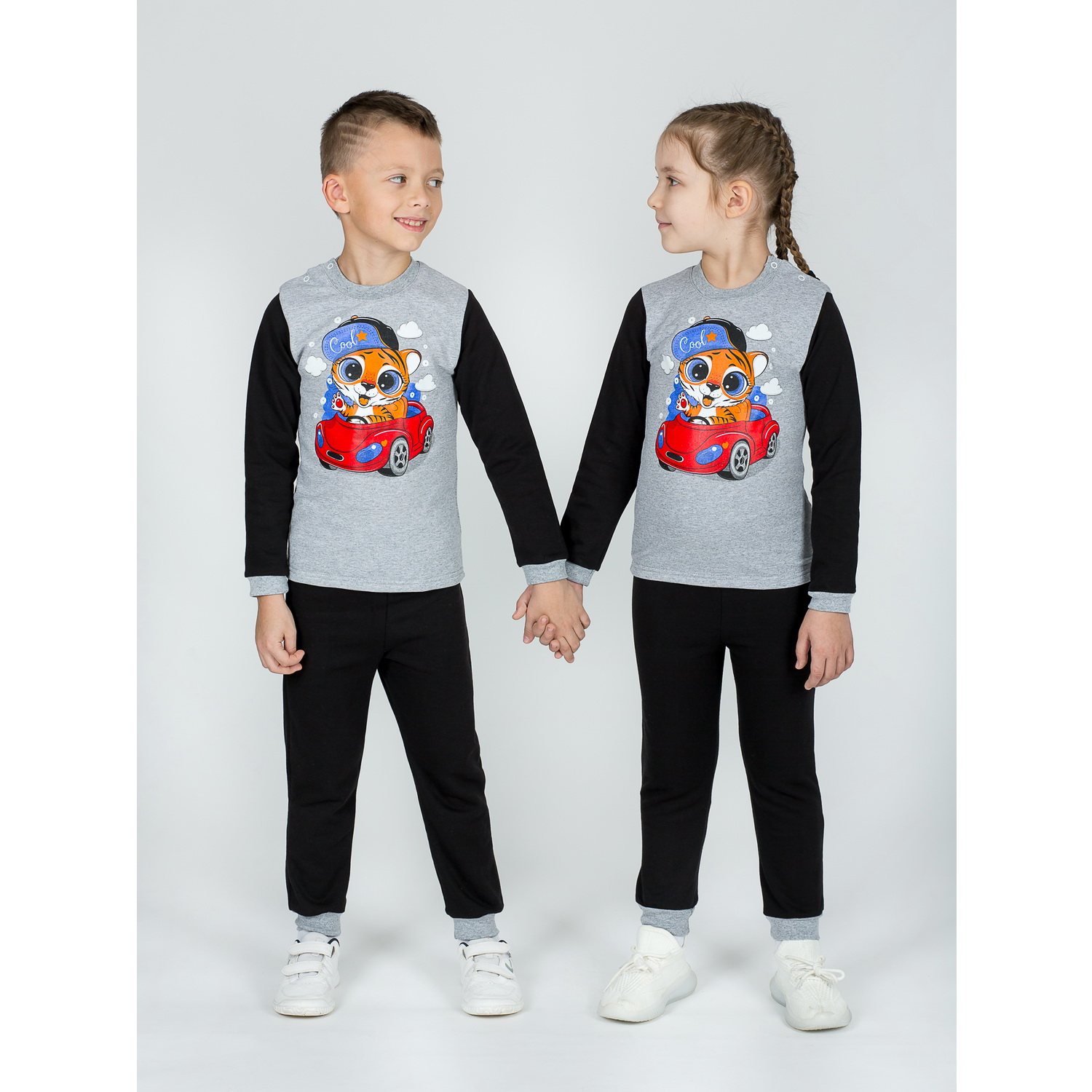 Костюм KiMMi co К-1408751 черный меланж тигреное машина - фото 2