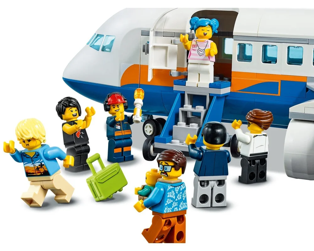 Конструктор LEGO City 60262 669 дет. - фото 10
