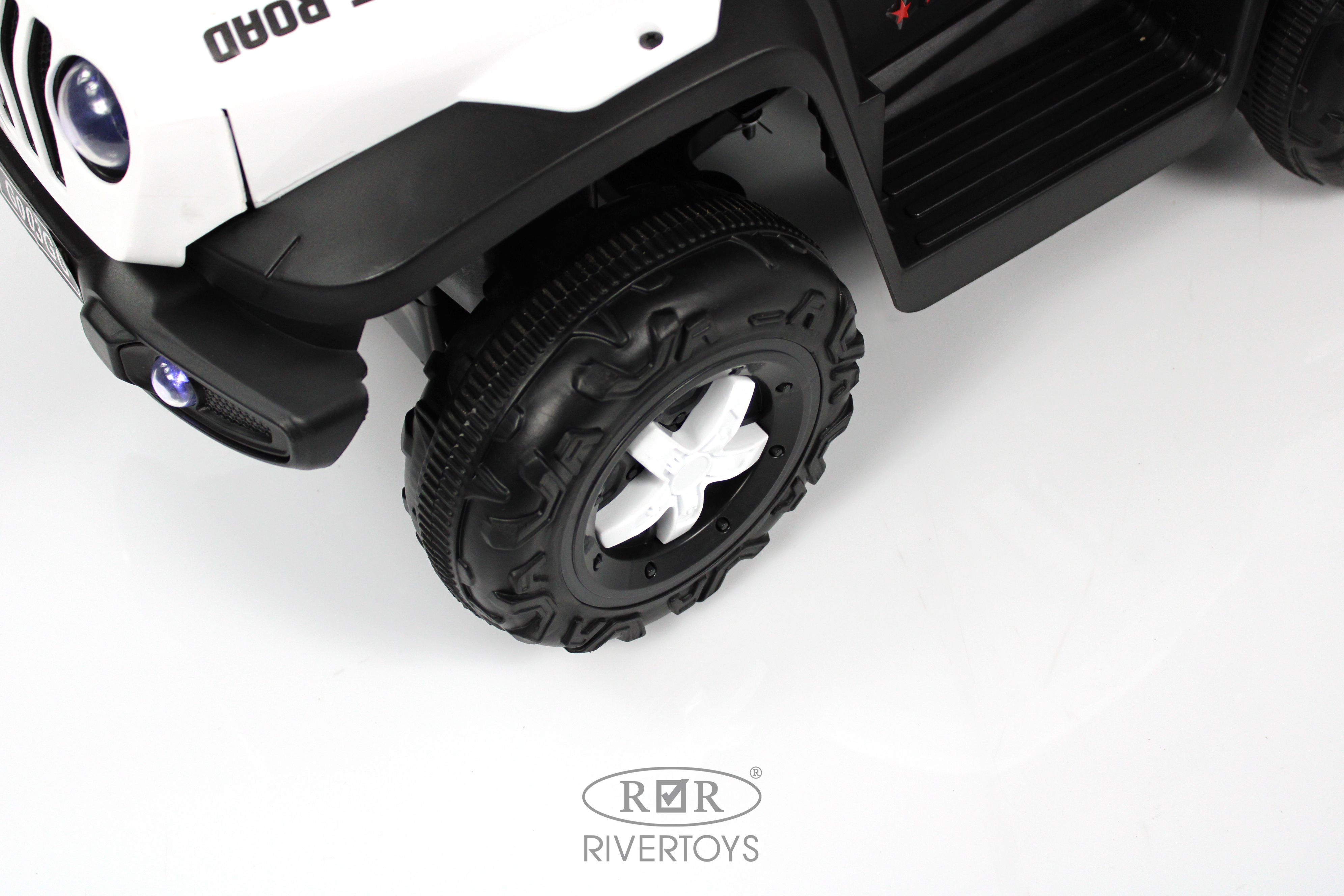 Электромобиль RIVERTOYS G003GG-WHITE С пультом ДУ - фото 6