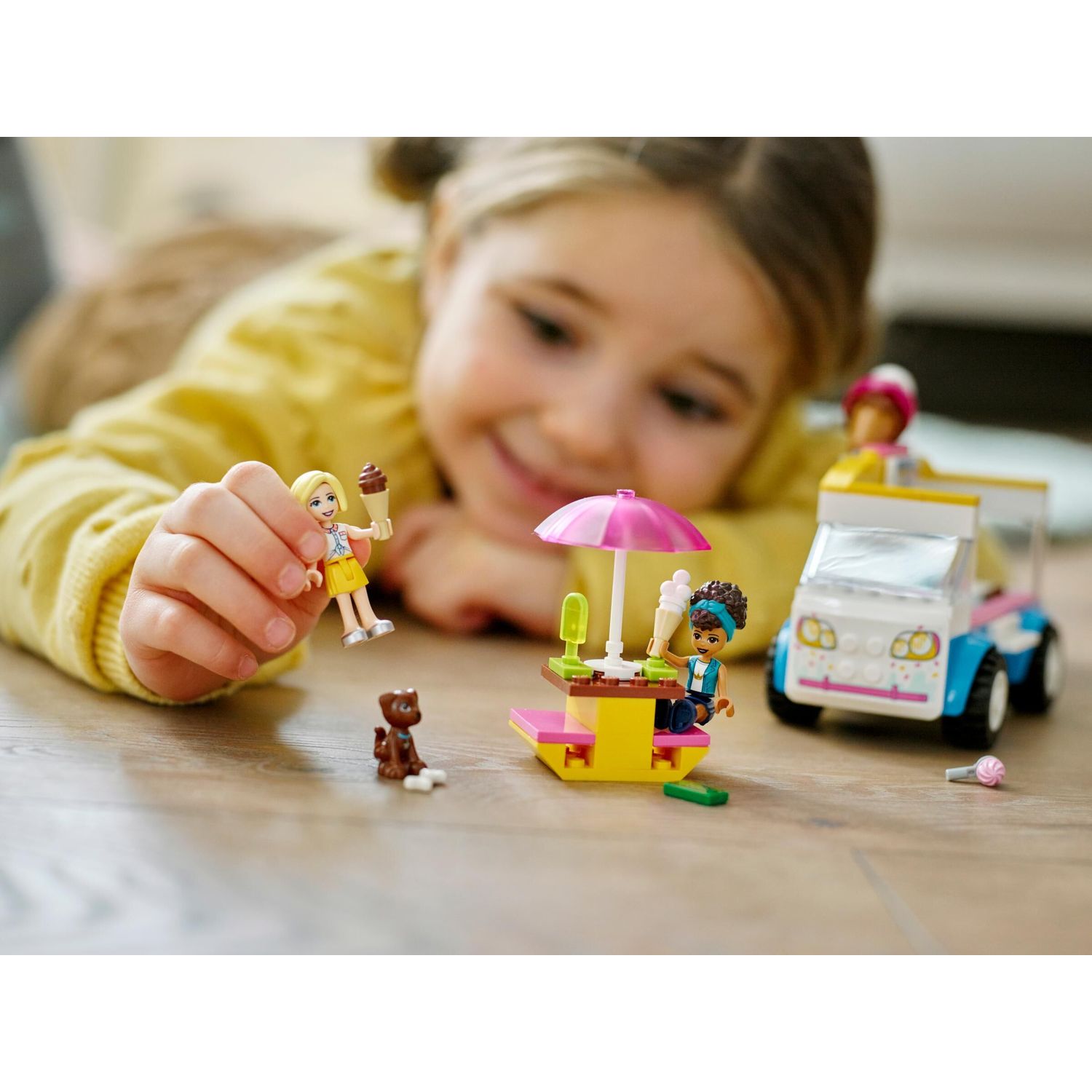 Конструктор LEGO Friends Ice-Cream Truck 84 дет. - фото 7