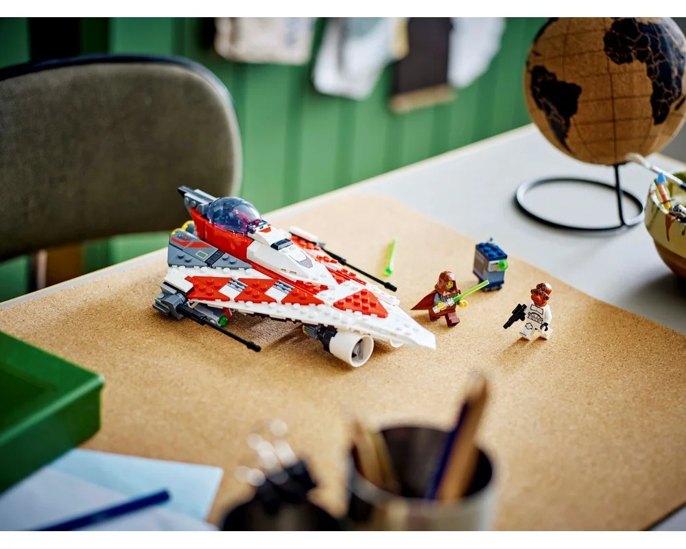 Конструктор LEGO Star Wars 75388 305 дет. - фото 1